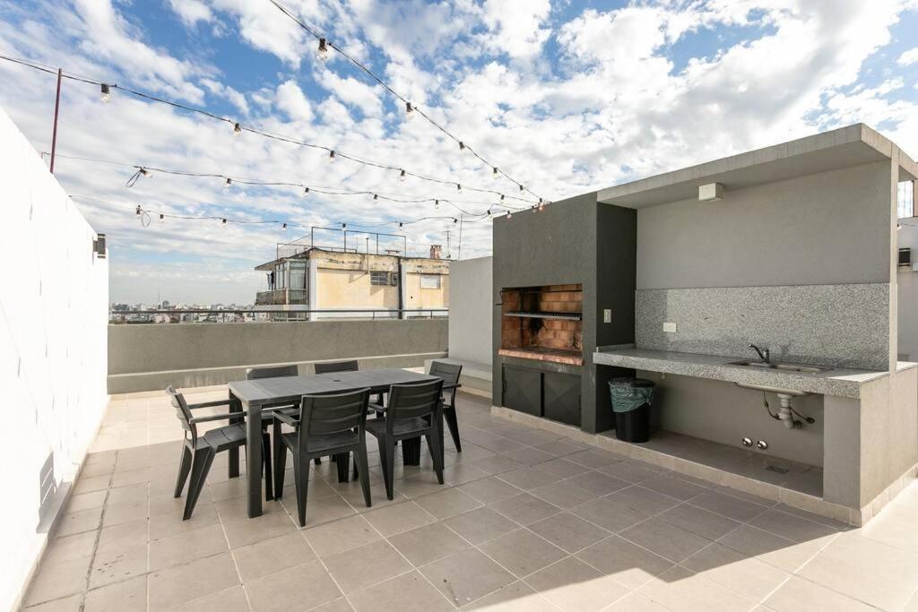 Santa Fe Avenue Tower Apartment