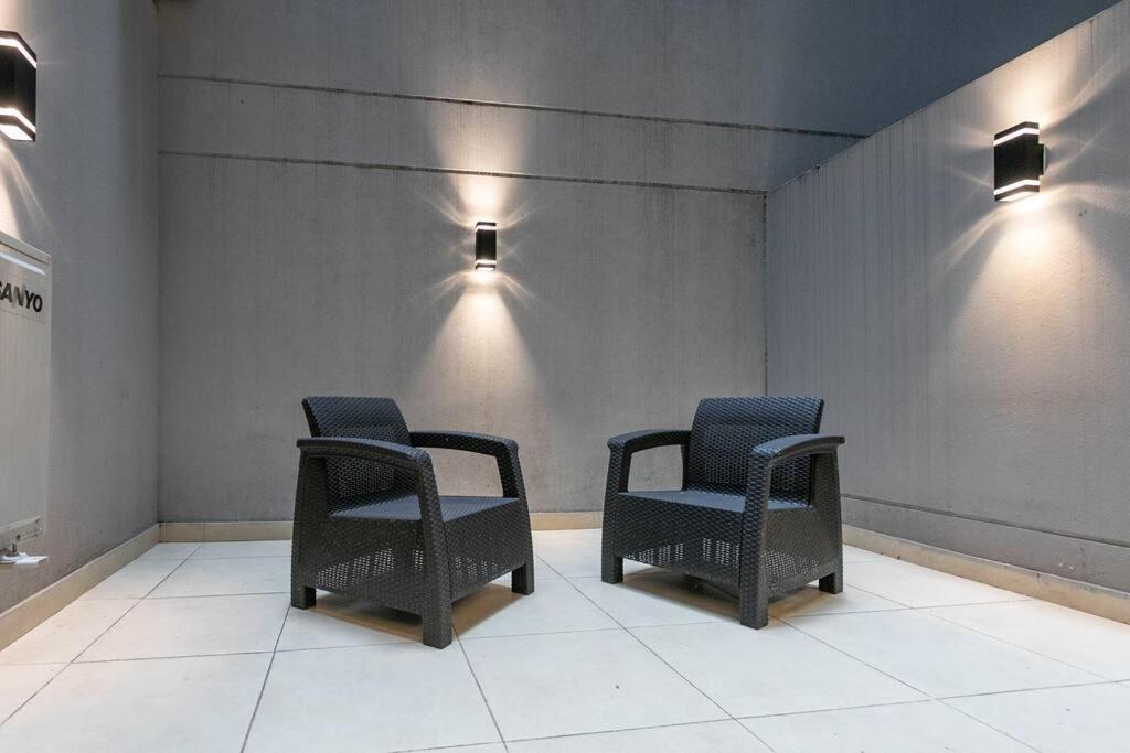 Santa Fe Avenue Tower Apartment