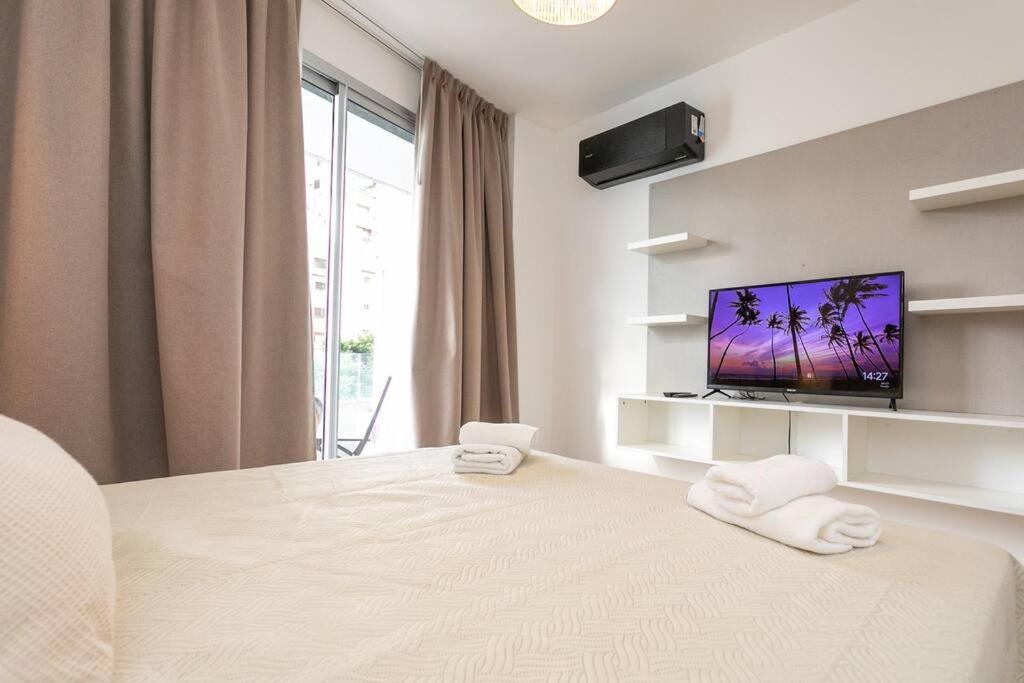 Santa Fe Avenue Tower Apartment
