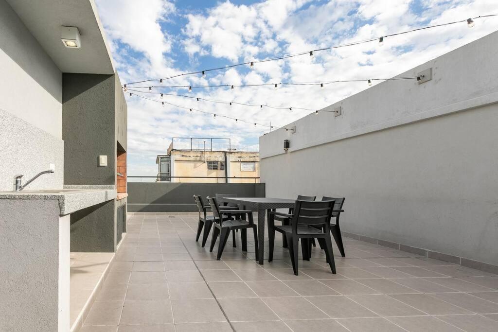 Santa Fe Avenue Tower Apartment