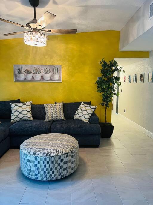 6 Bedrooms ClueThemed Home near parks
