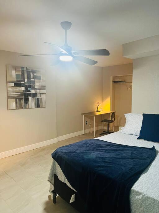 6 Bedrooms ClueThemed Home near parks