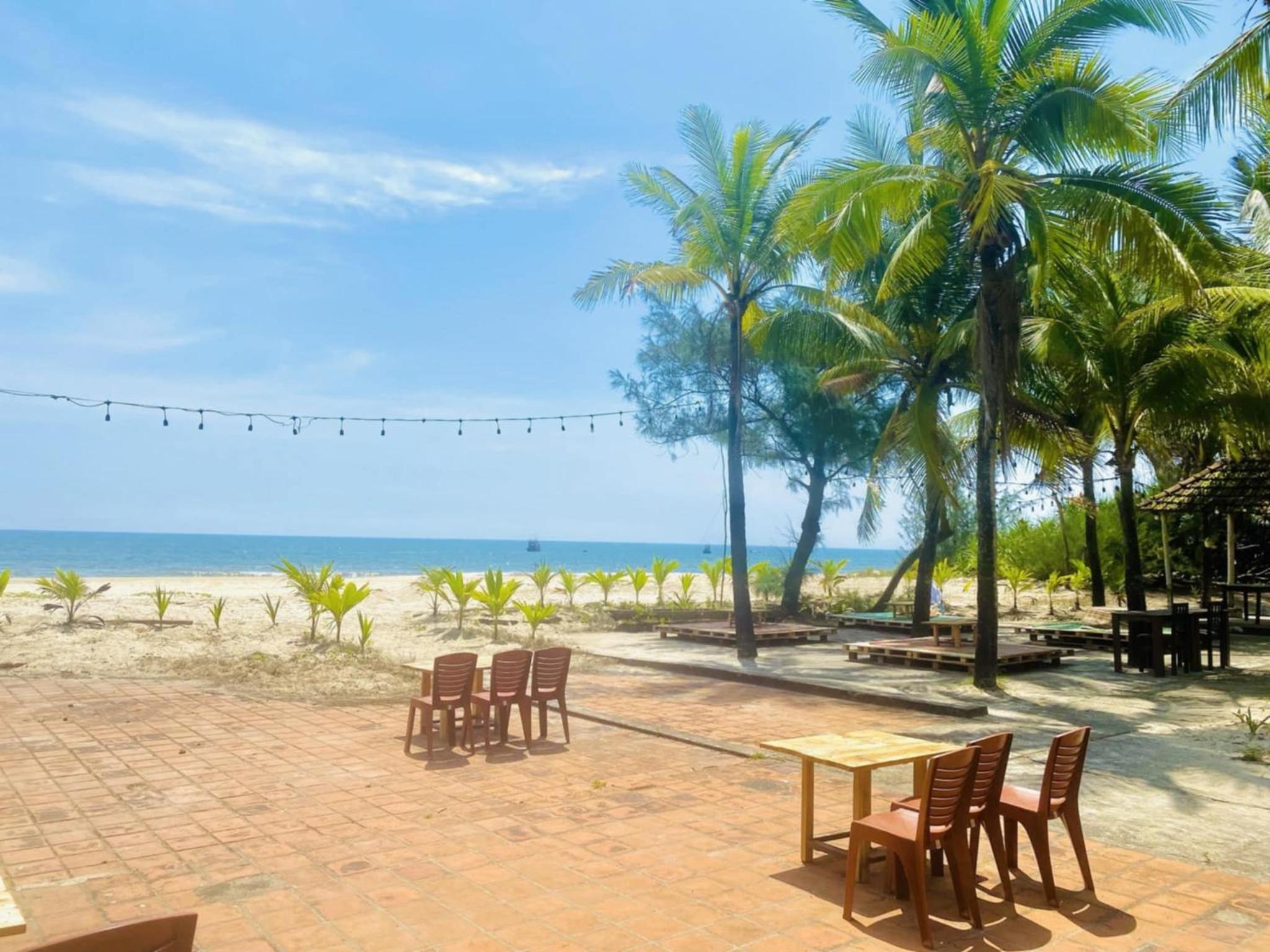 Tam Thanh Natural Beach Resort view 2