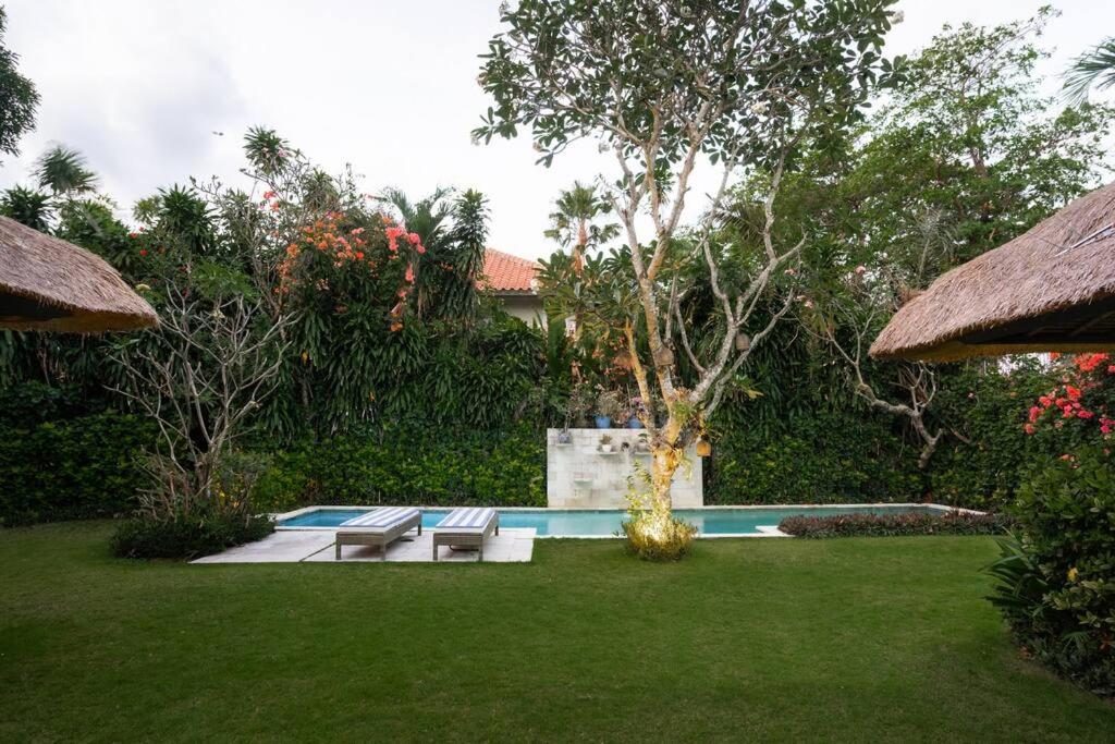 Villa Pande Sanur Beach Side view 2