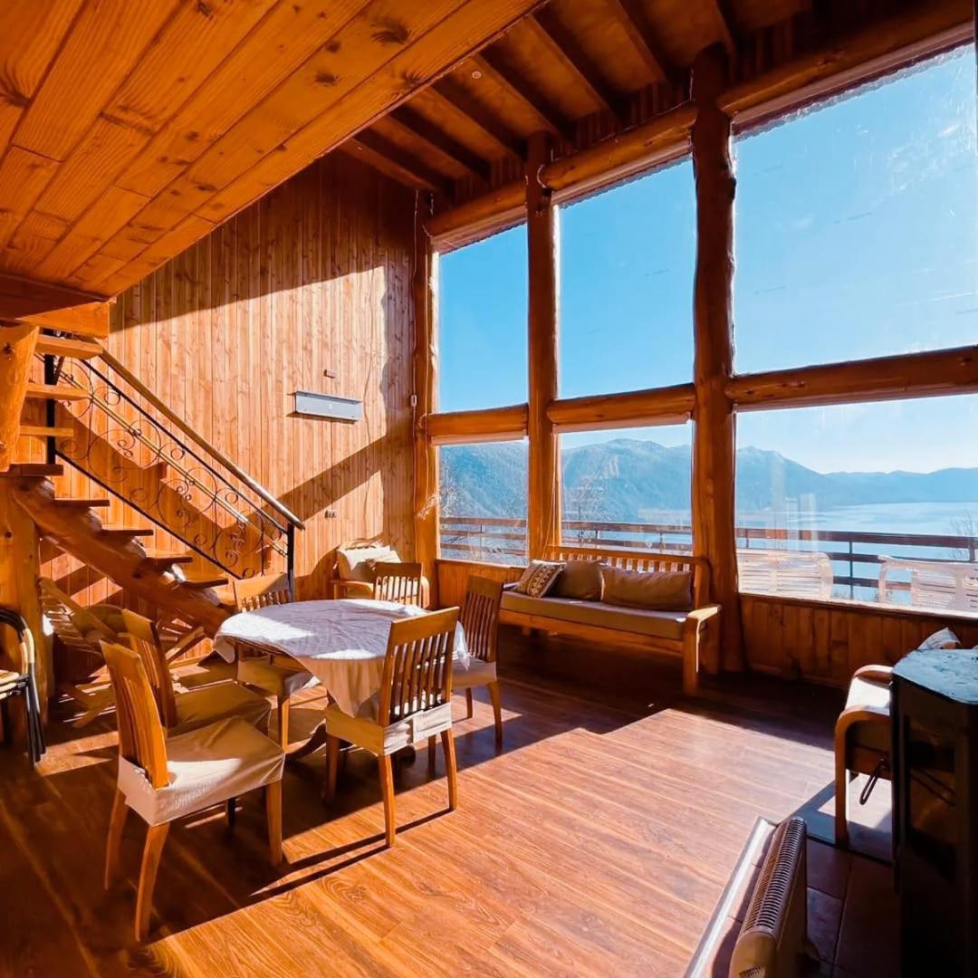 casa con vista al lago caburgua