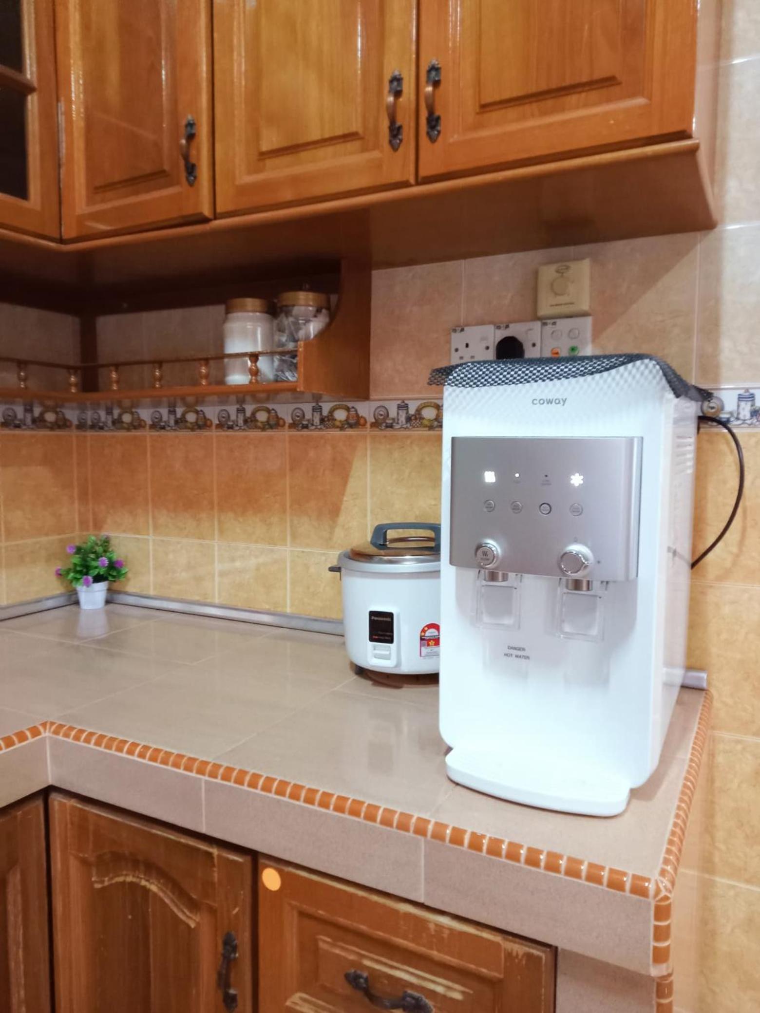 Camelia Homestay Bungalow - Mawar House Near Airport and Gong Badak Stadium