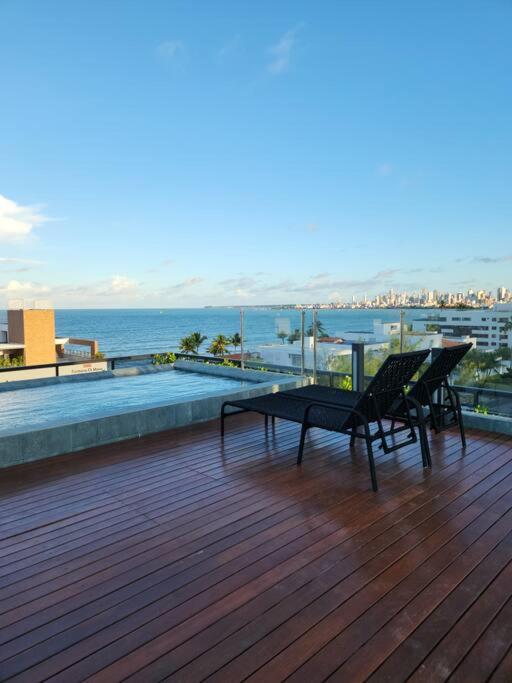 Lindo Studio a 50m da praia