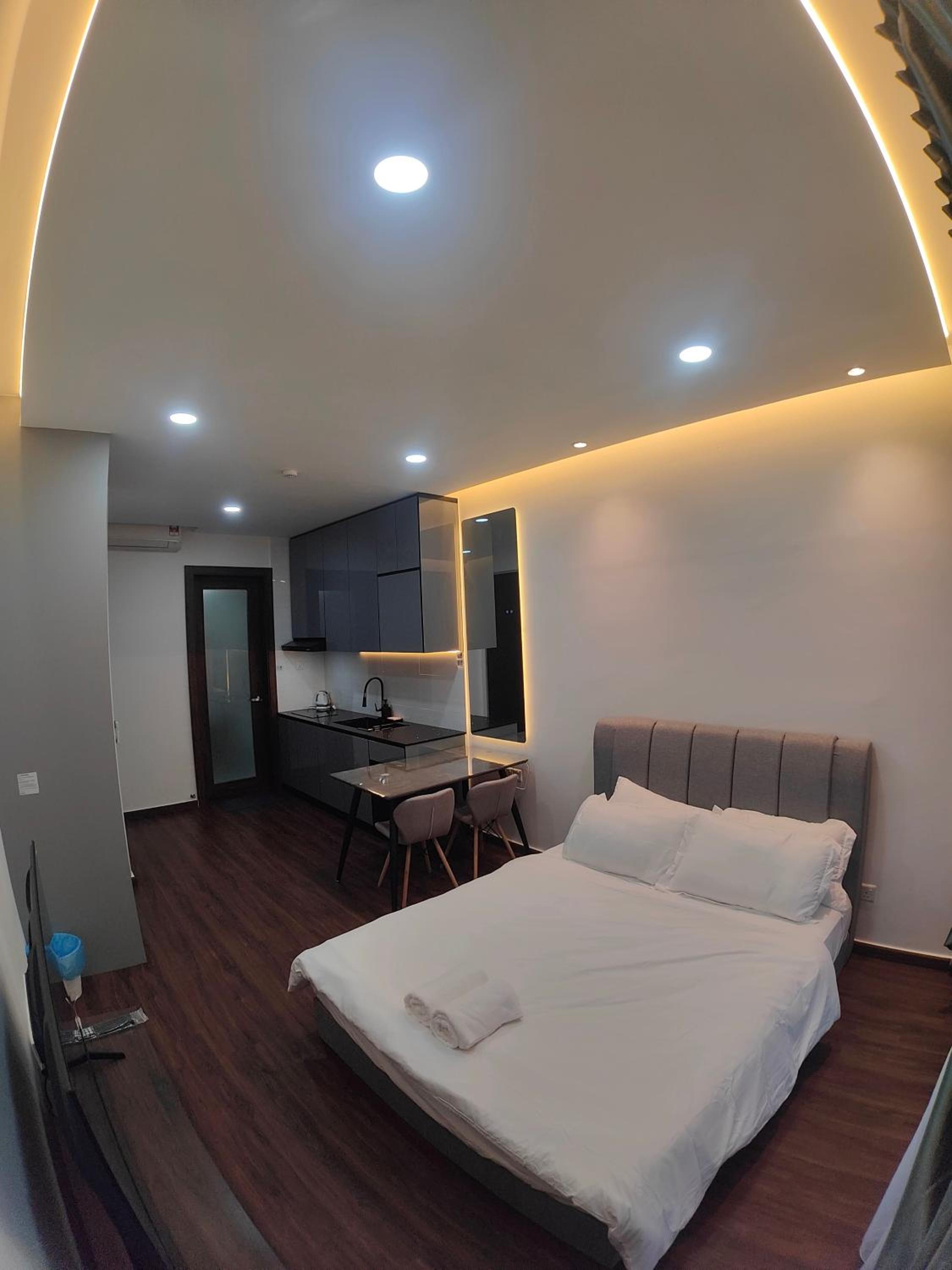 THR1 Cozy Studio with Netflix at SKYTREES Bukit Indah