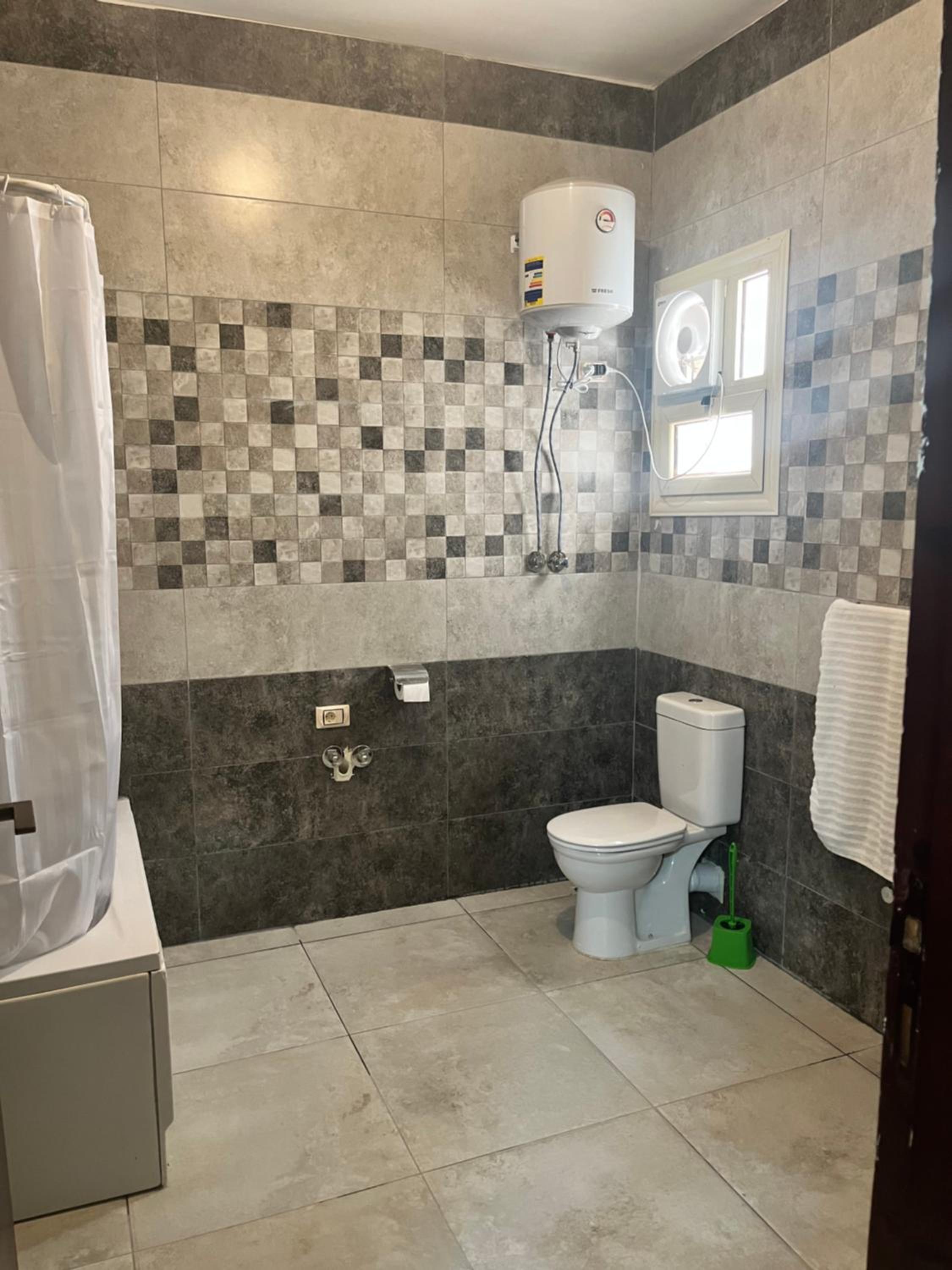 1-Bedroom with one private bathroom