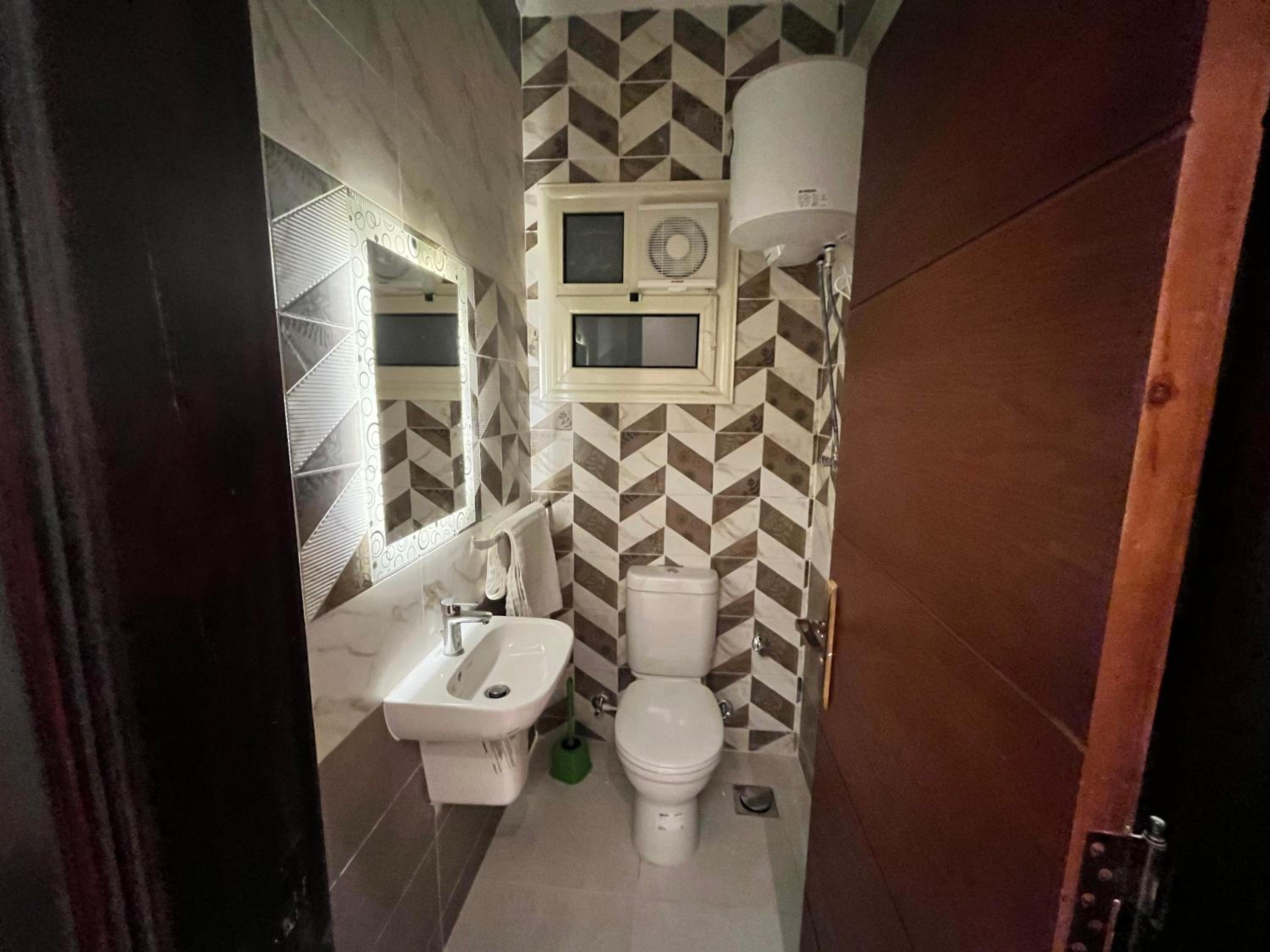1-Bedroom with one private bathroom
