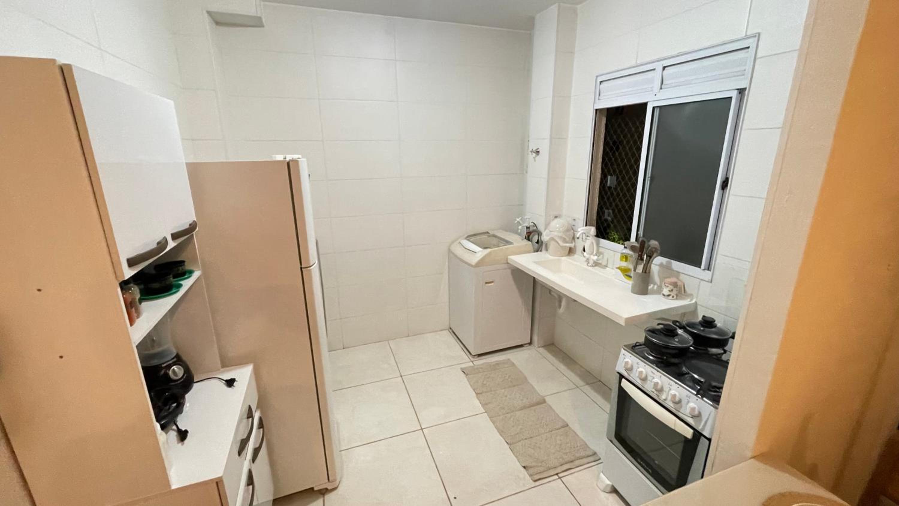 Apartamento no Centro Piscina 2Q c ar e garagem