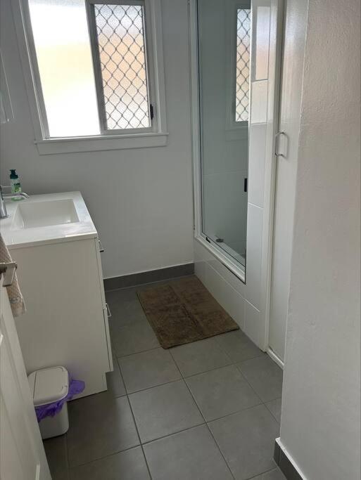 Mt Isa - Emerald Gem 3 Bedroom home QUIET AREA
