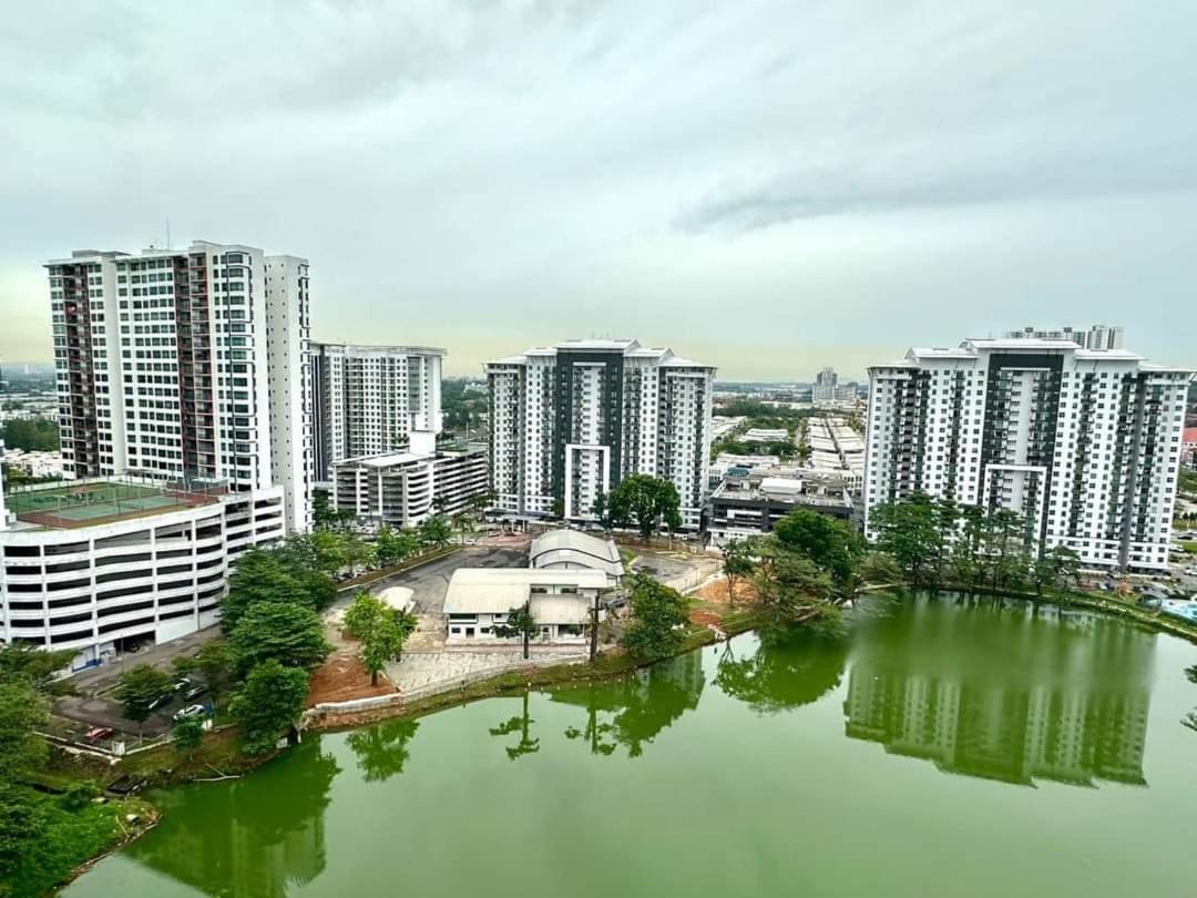 PALAZIO CONDO (MOUNT AUSTIN)
