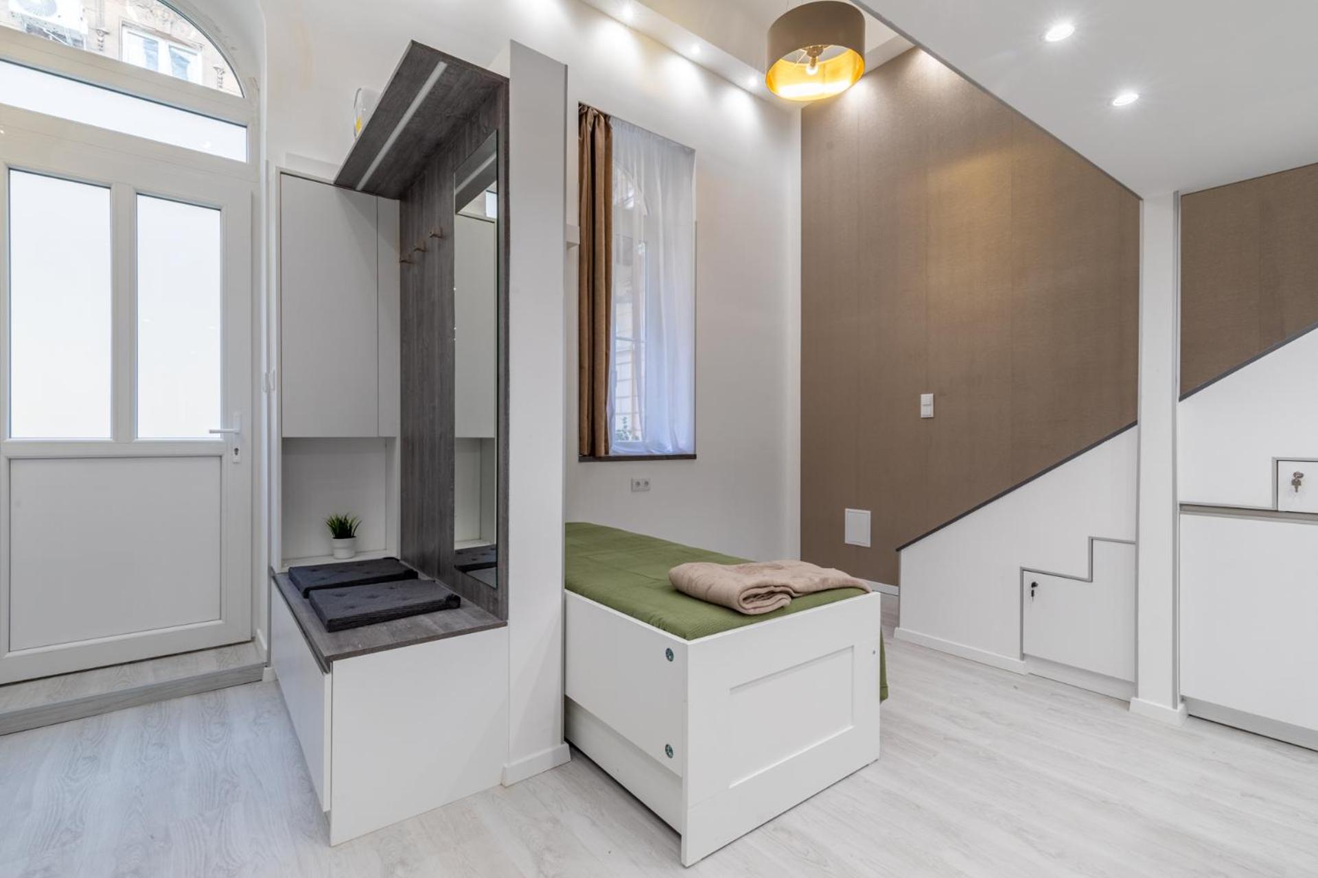 Antonio Residence