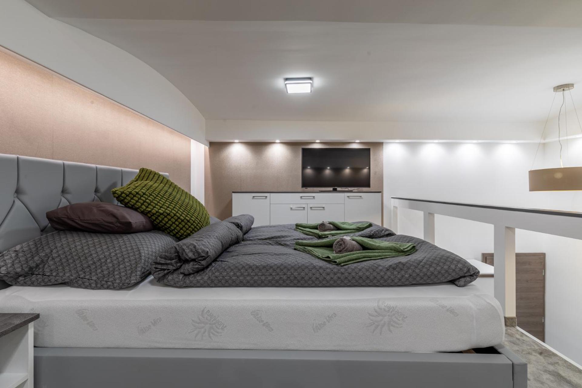 Antonio Residence