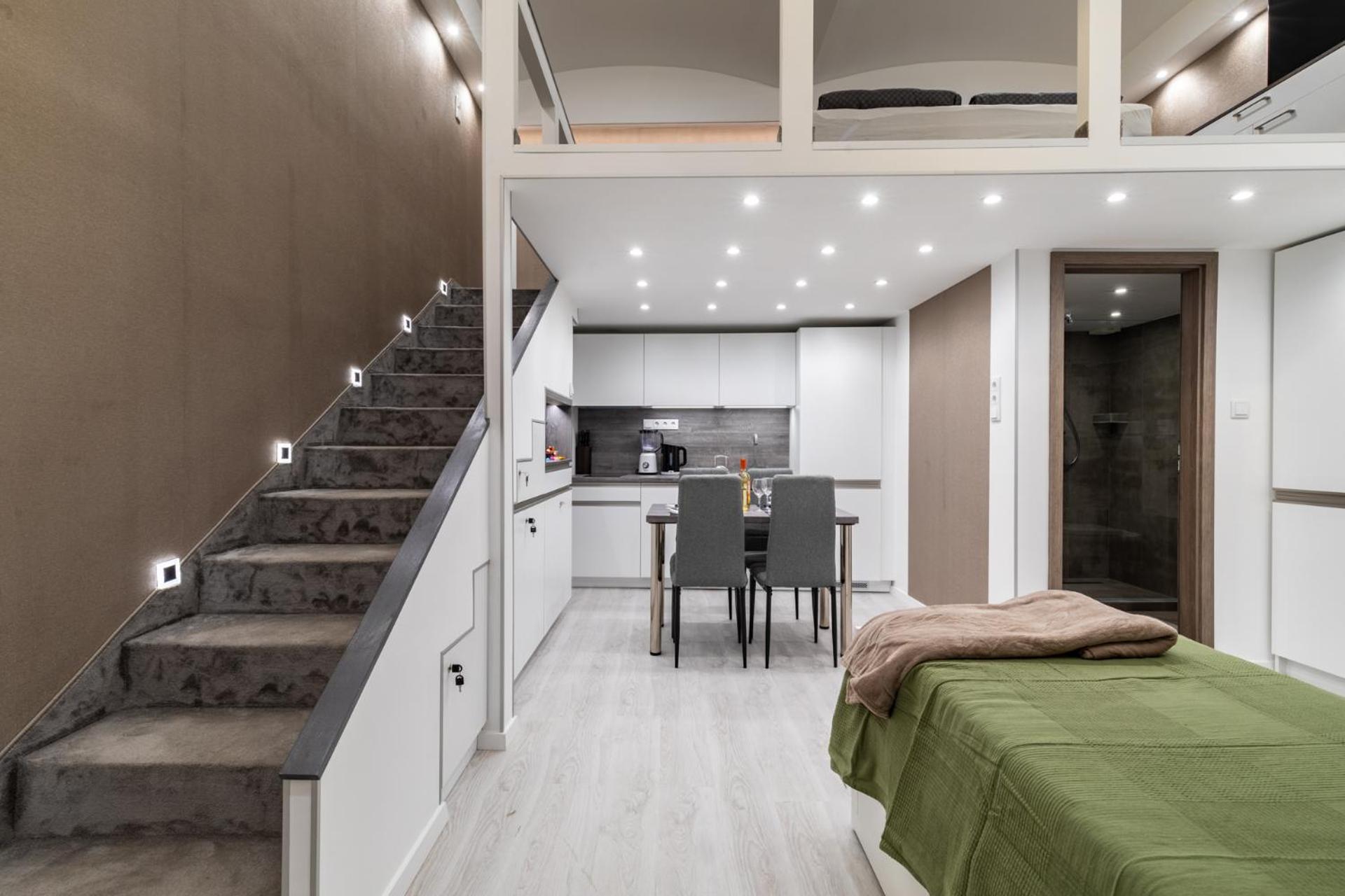 Antonio Residence