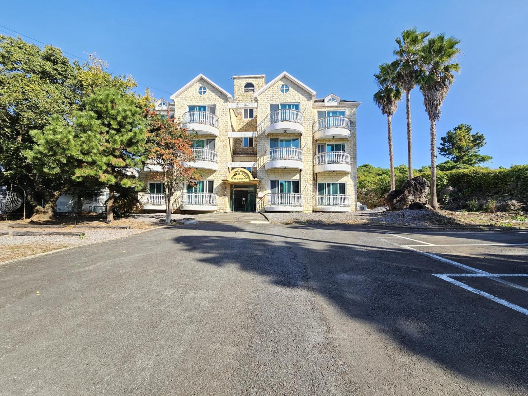 Greenside Pension