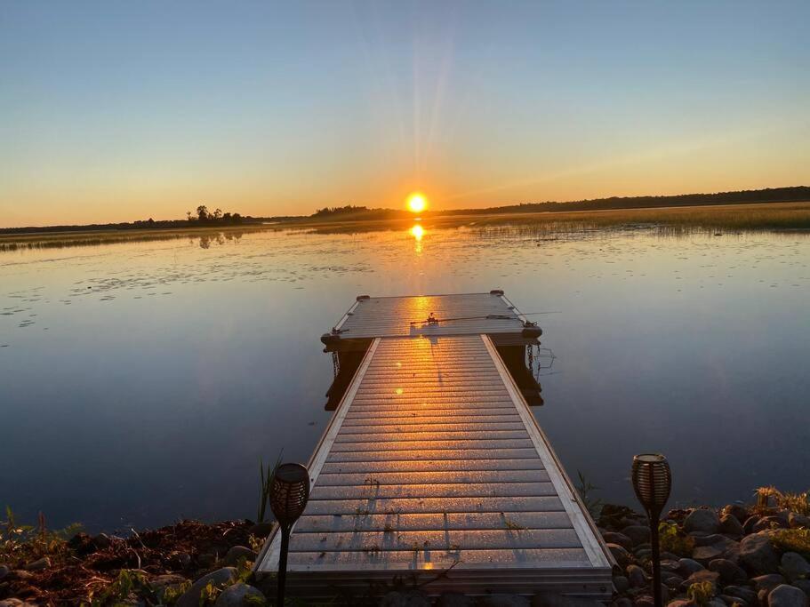 Sunrise net cottage