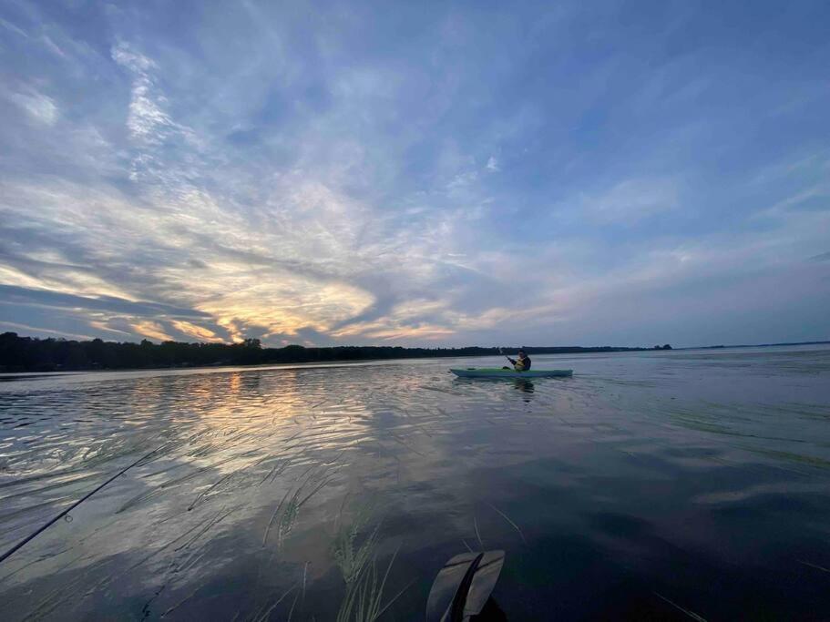 Sunrise net cottage