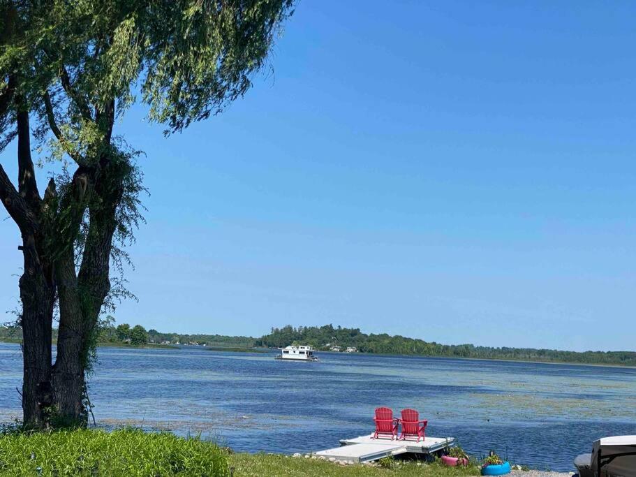 Sunrise net cottage