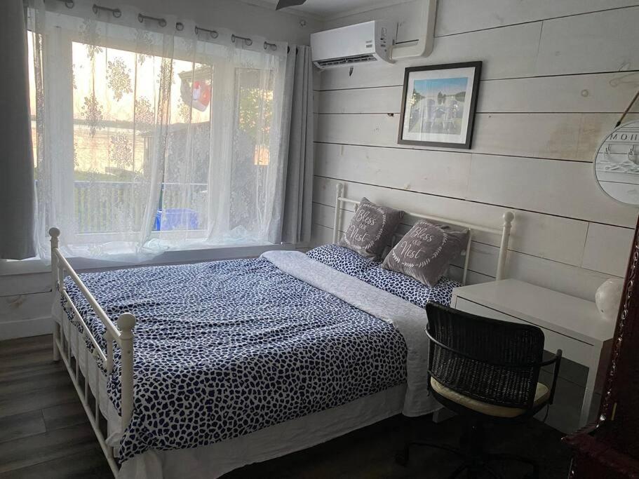 Sunrise net cottage
