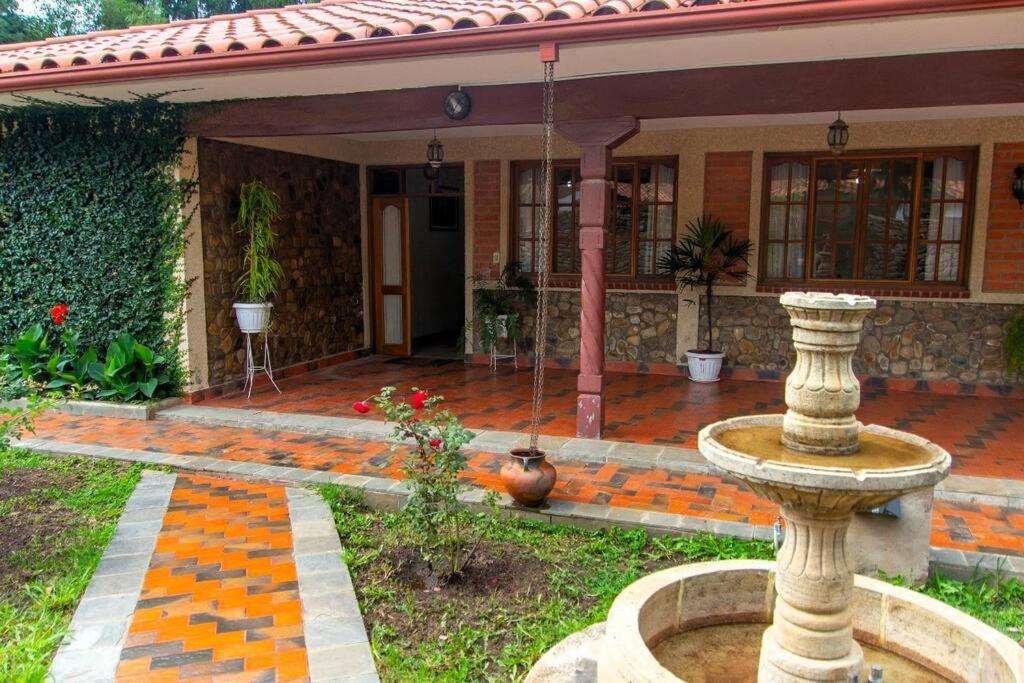La Pradera, Casa de Campo Privada, 2-14 Personas - Cambio Oficial