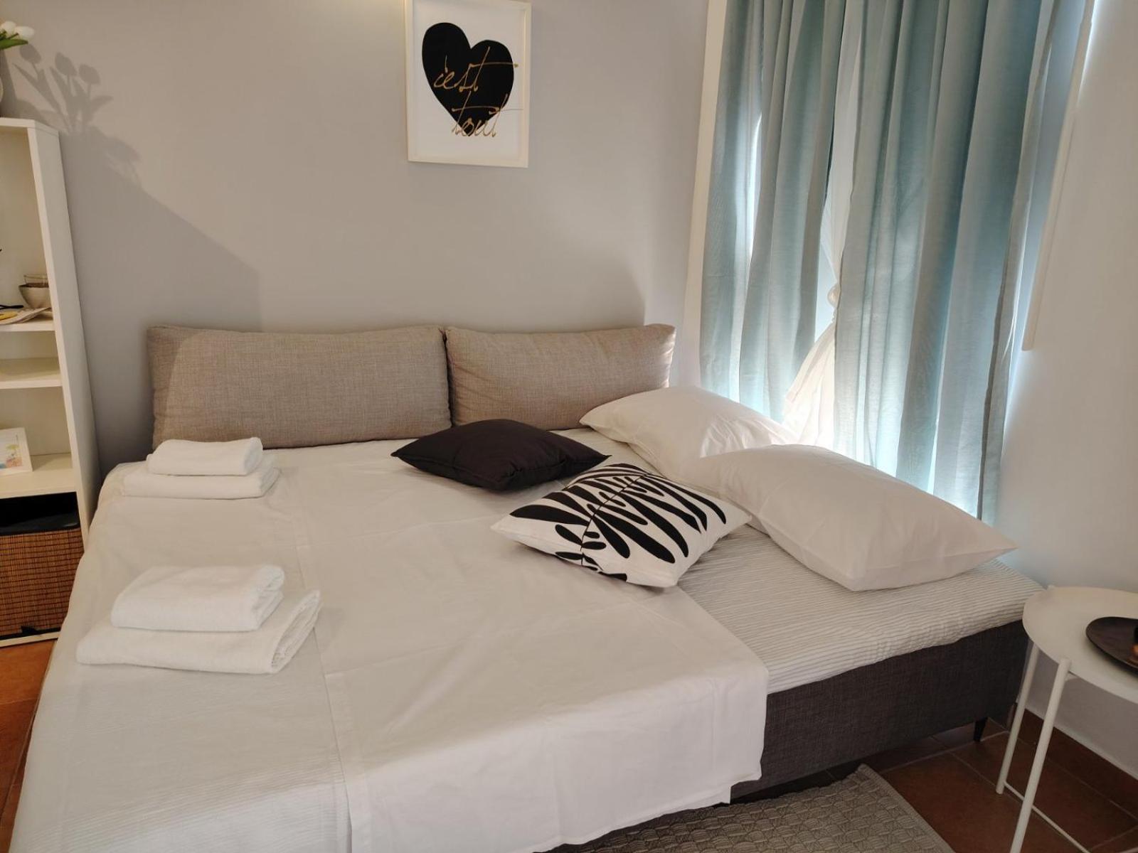 Studio apartman Dolin view 2