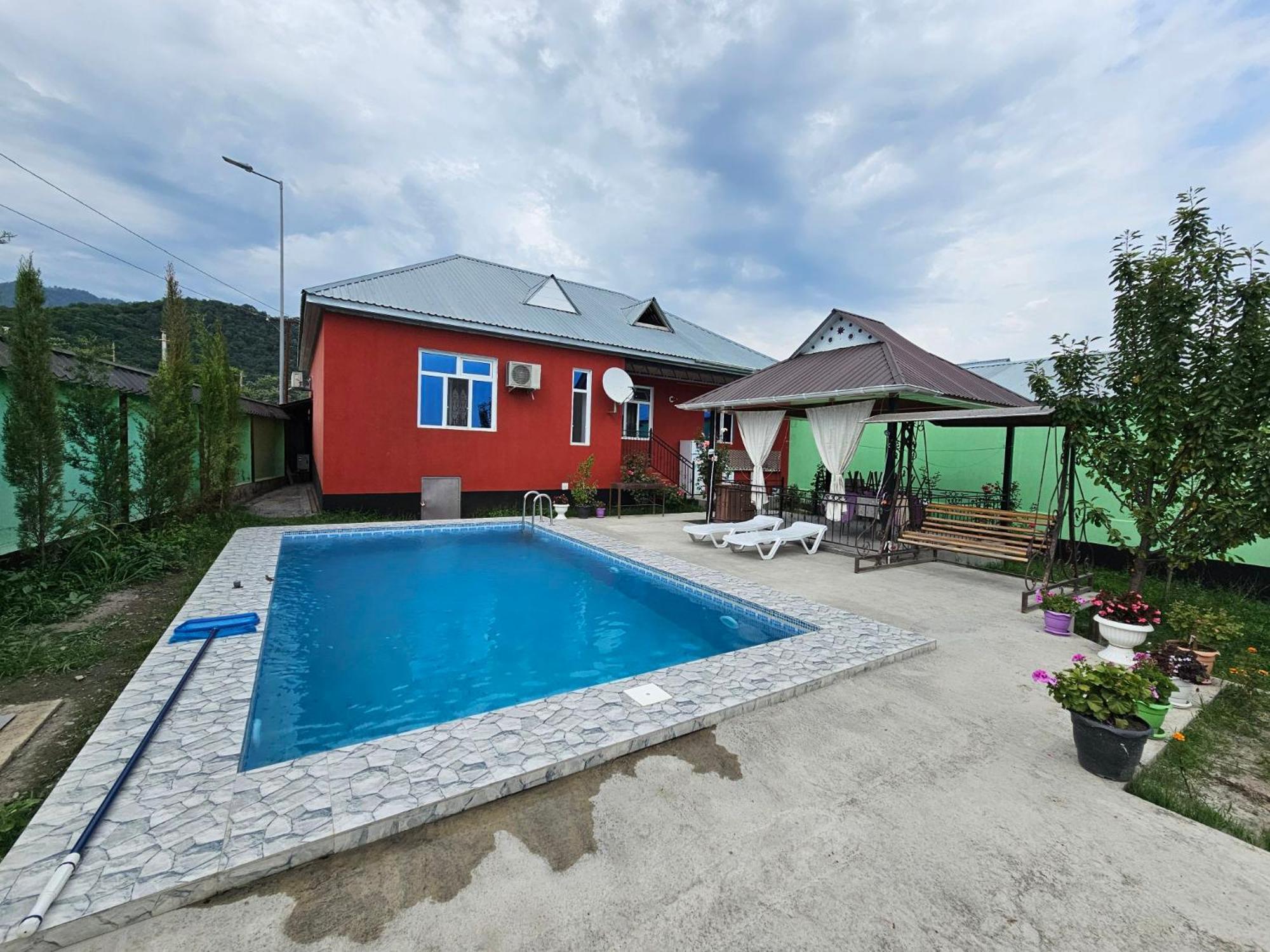 Red villa RVN
