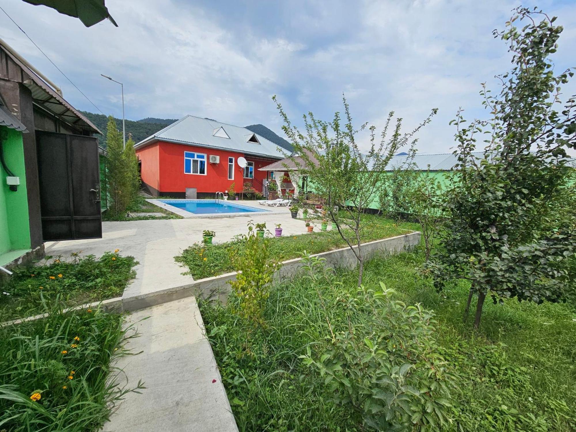 Red villa RVN
