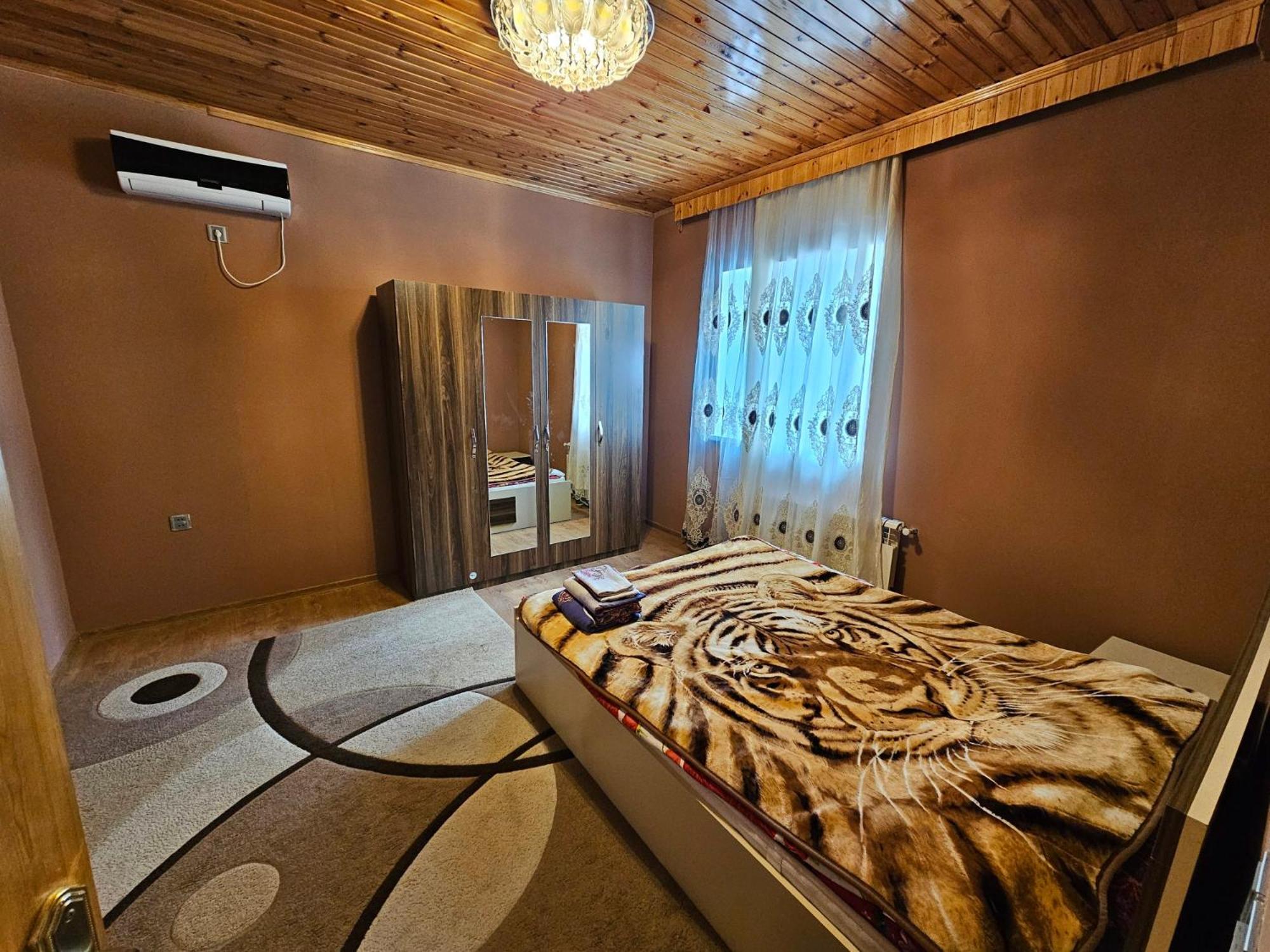 Red villa RVN