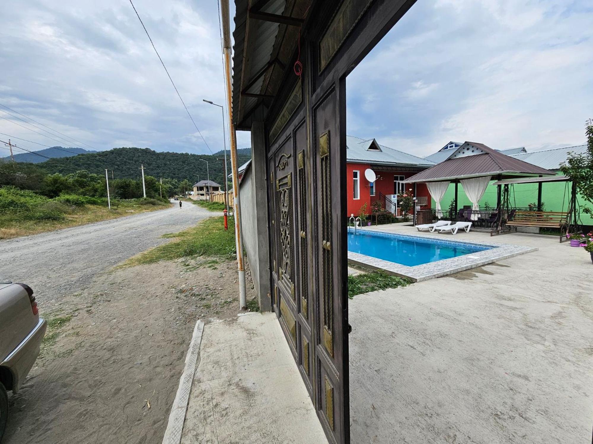 Red villa RVN
