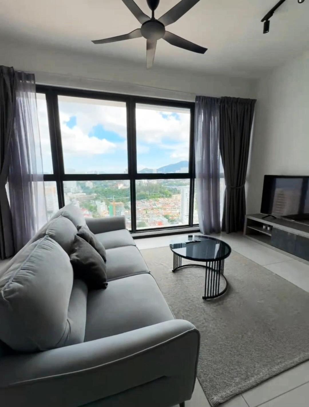 Urban Suites TWO Or THREE Bedroom Georgetown by ANC
