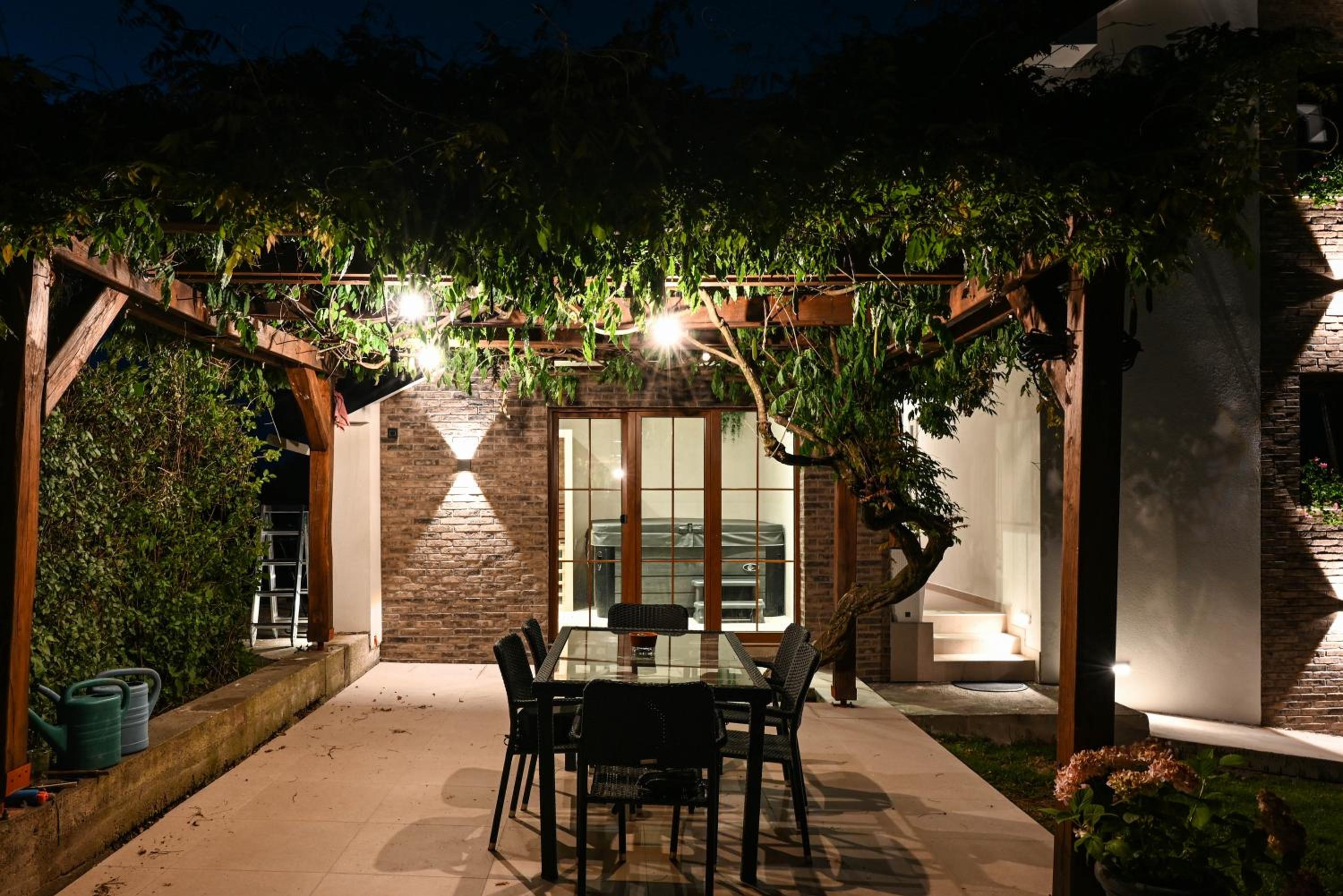 House Wisteria
