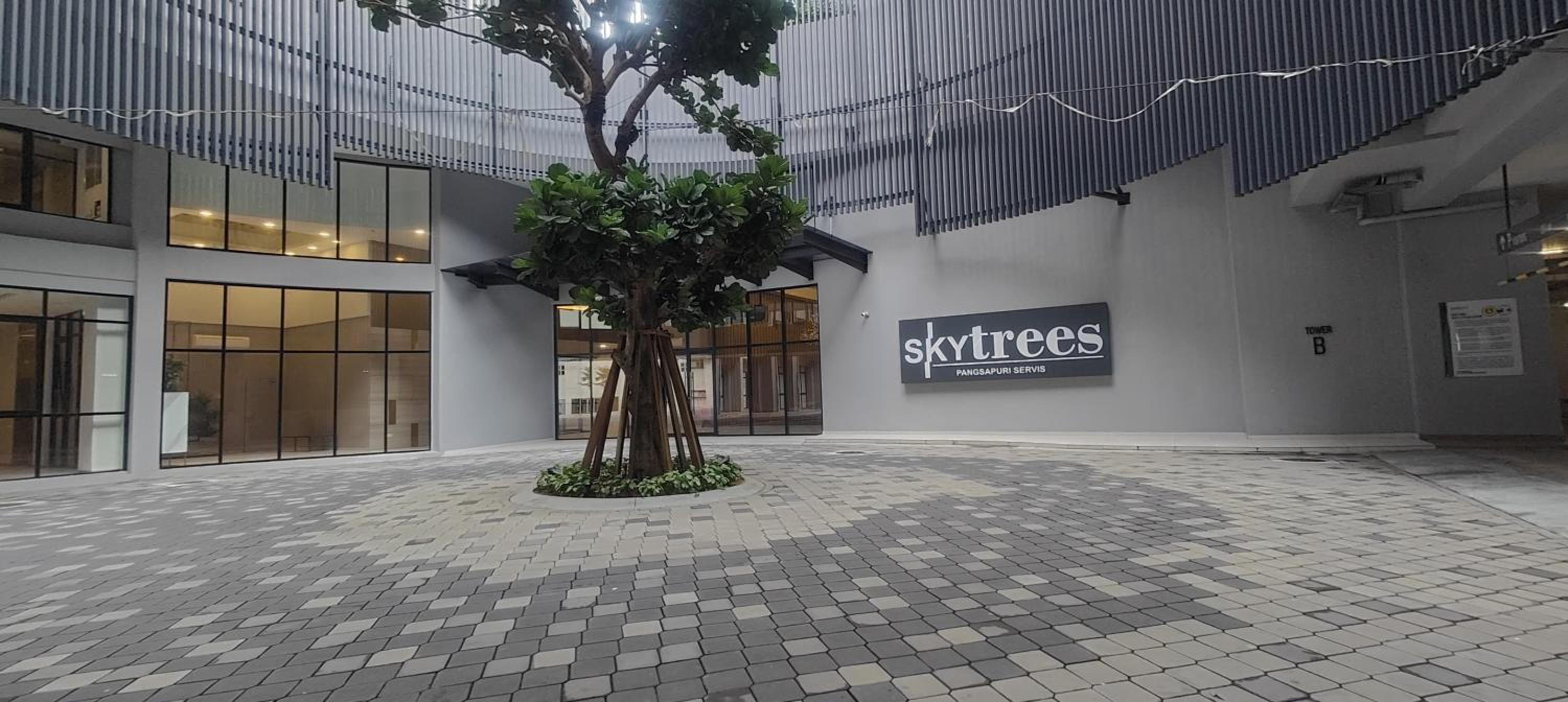 THR1 Cozy Studio with Netflix at SKYTREES Bukit Indah