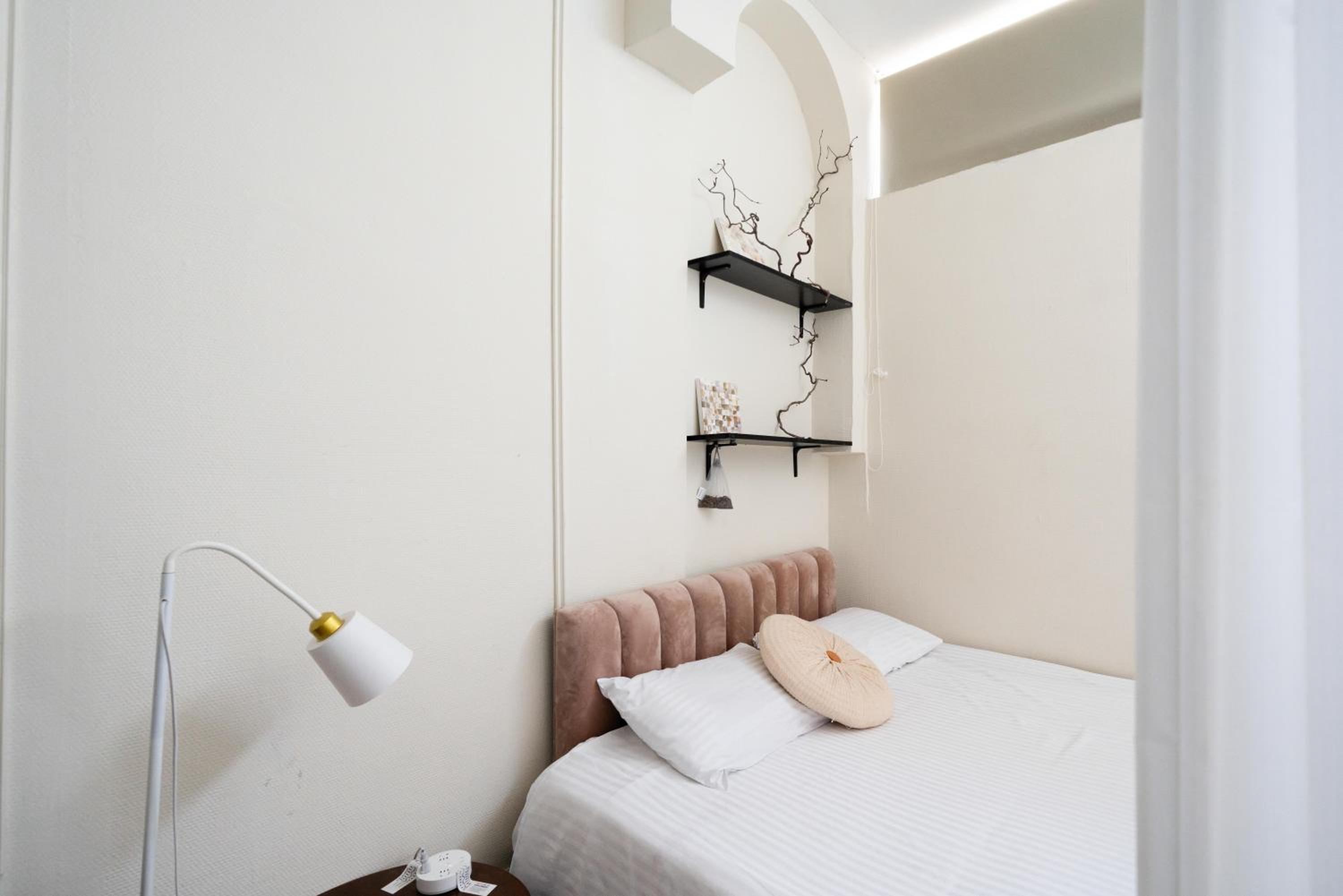 Shanghai Downtown Yi Du B&B - Near South Shaanxi Road Metro Station 600meters