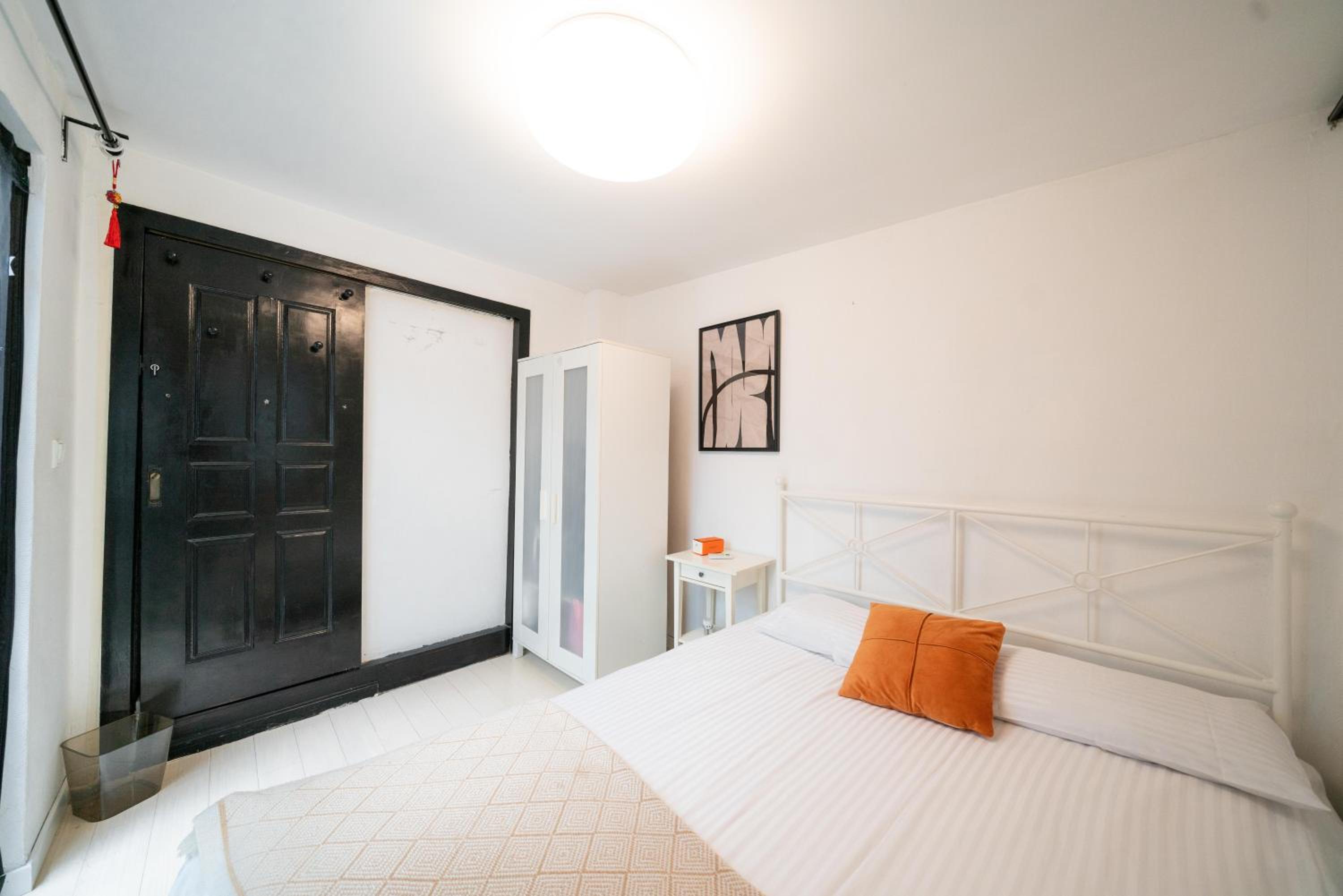 Shanghai Downtown Yi Du B&B - Near South Shaanxi Road Metro Station 600meters