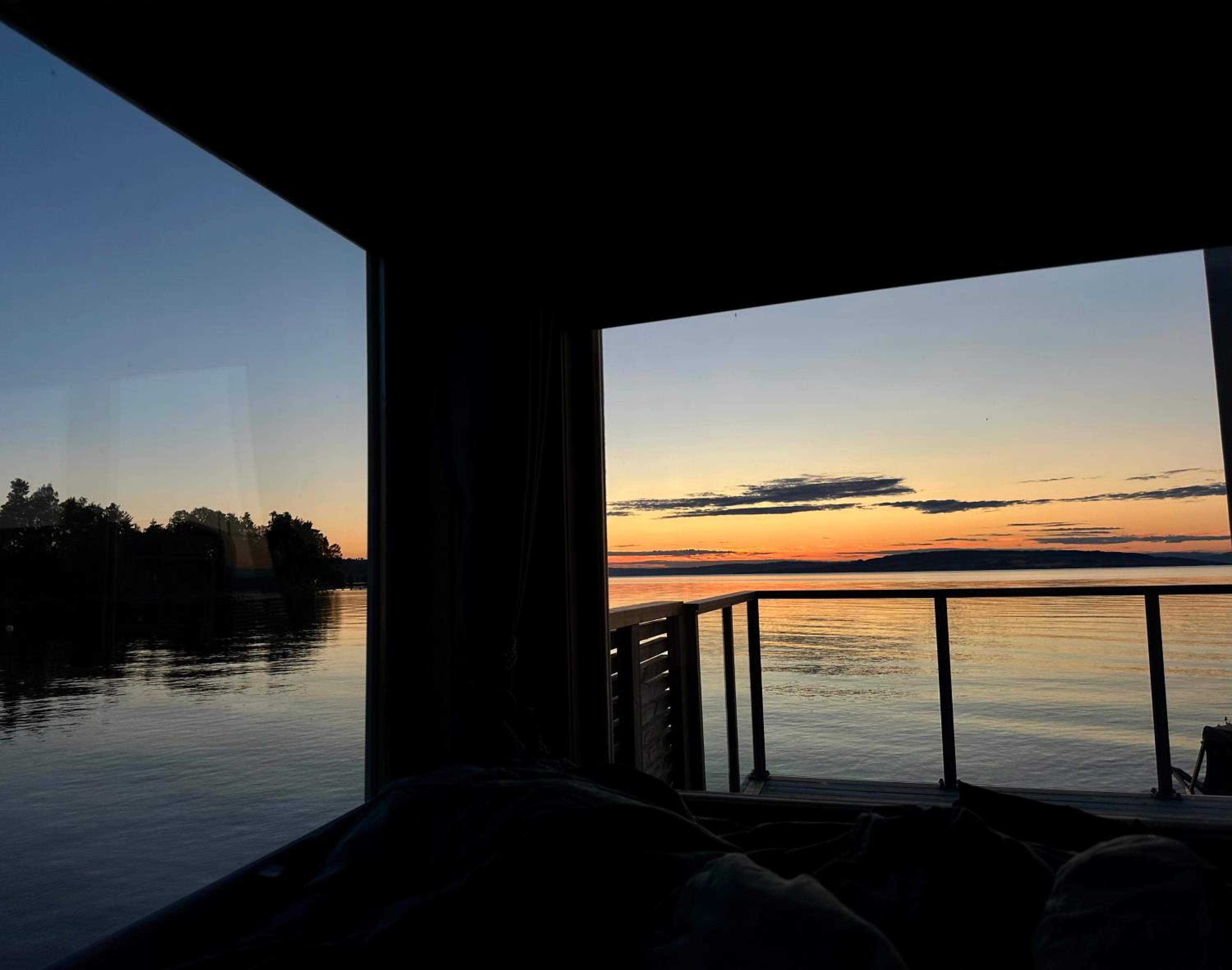 Idylliske Evjua ved Mjøsa view 5