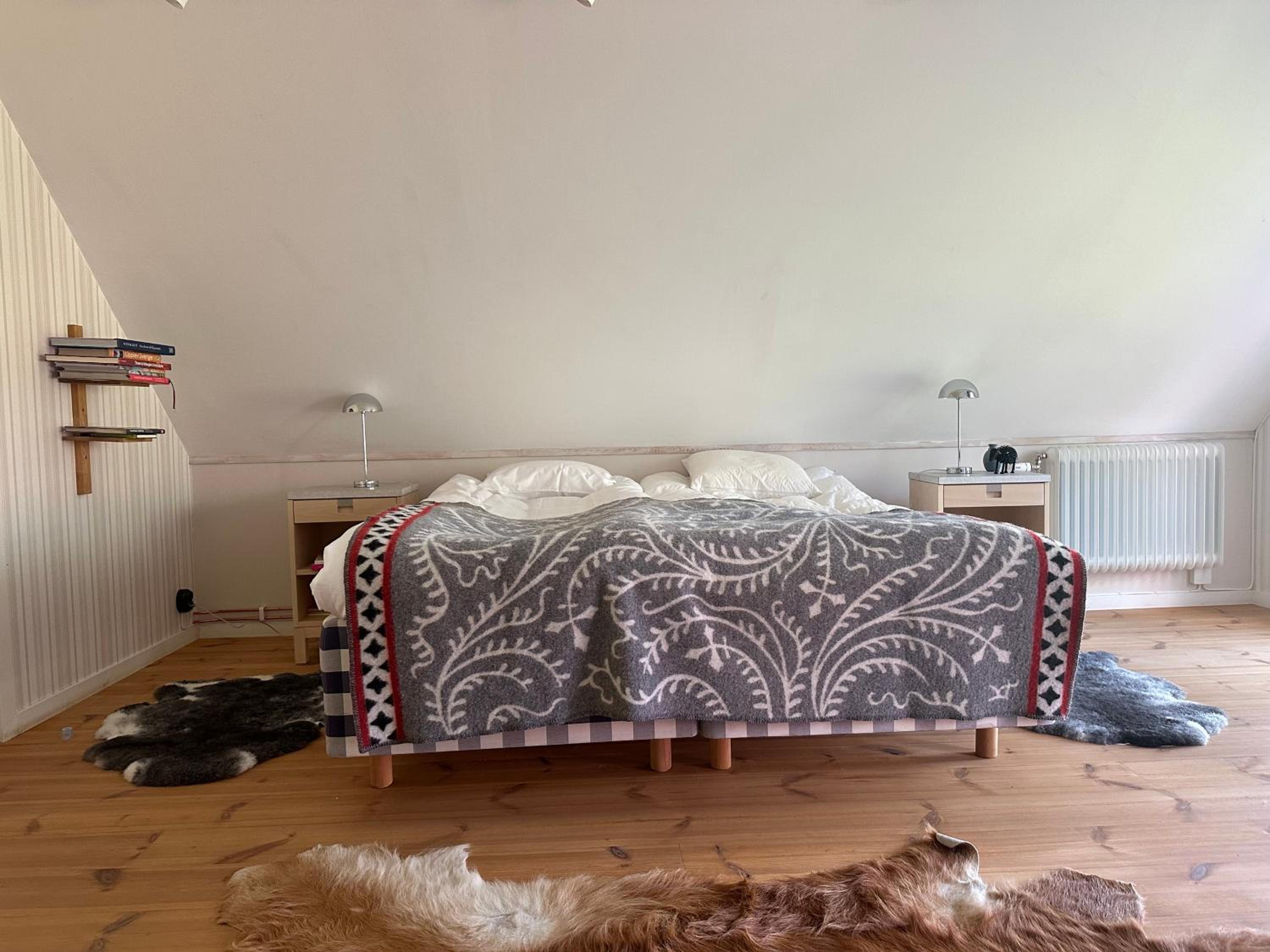 Resta gård bondgårdhotellrum