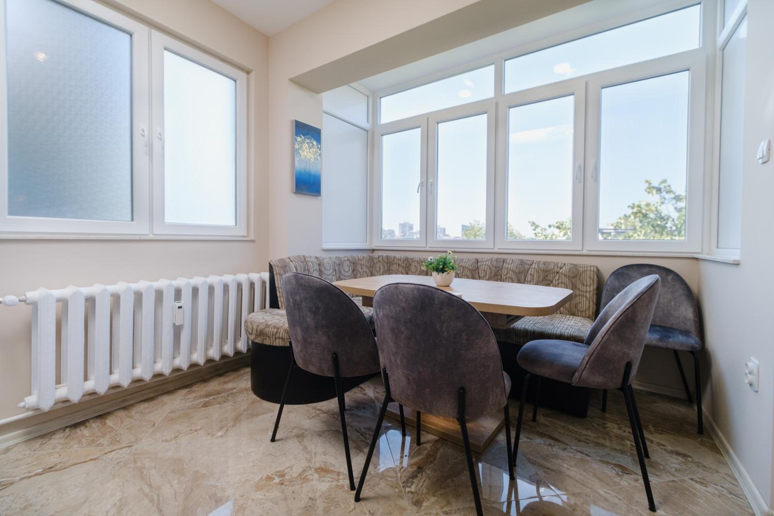 Spacious 1-bedroom Apartment