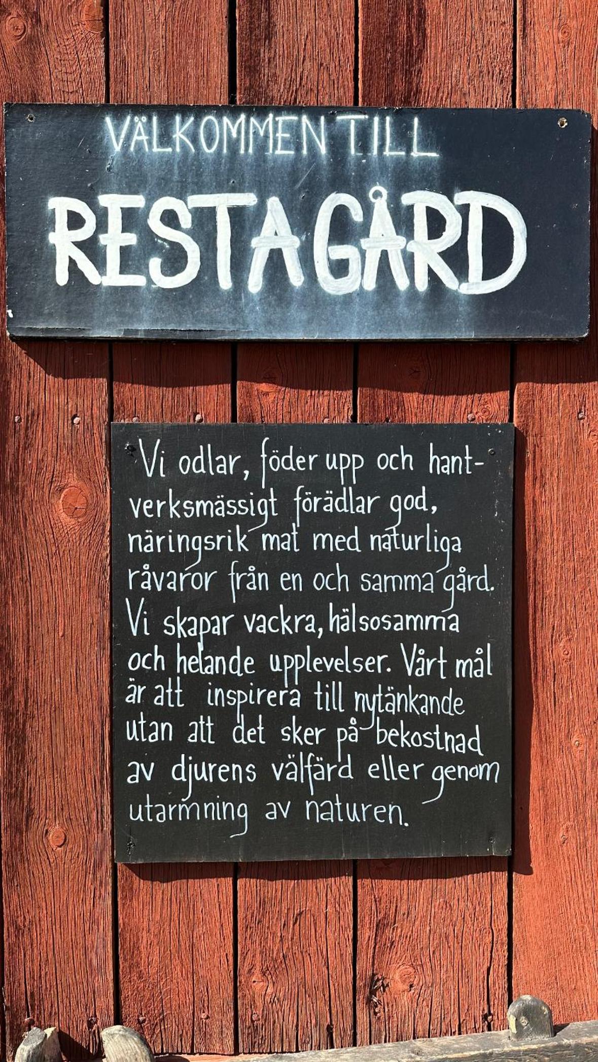 Resta gård bondgårdhotellrum