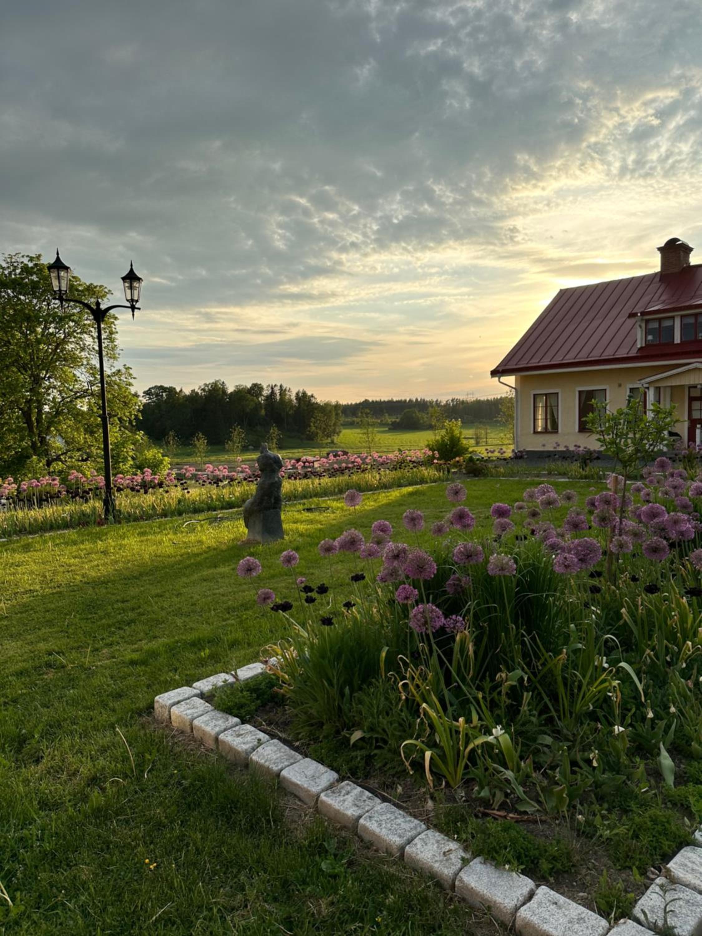 Resta gård bondgårdhotellrum
