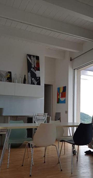 villa sospesa tra cielo e mare view 4
