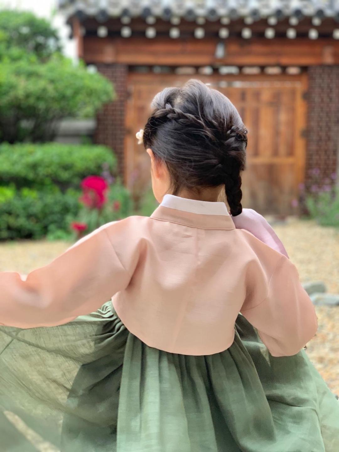 Verbena Hanok