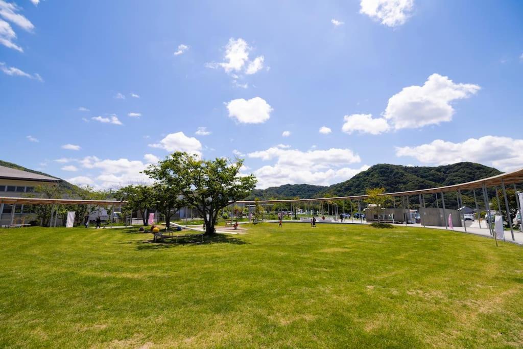 mion