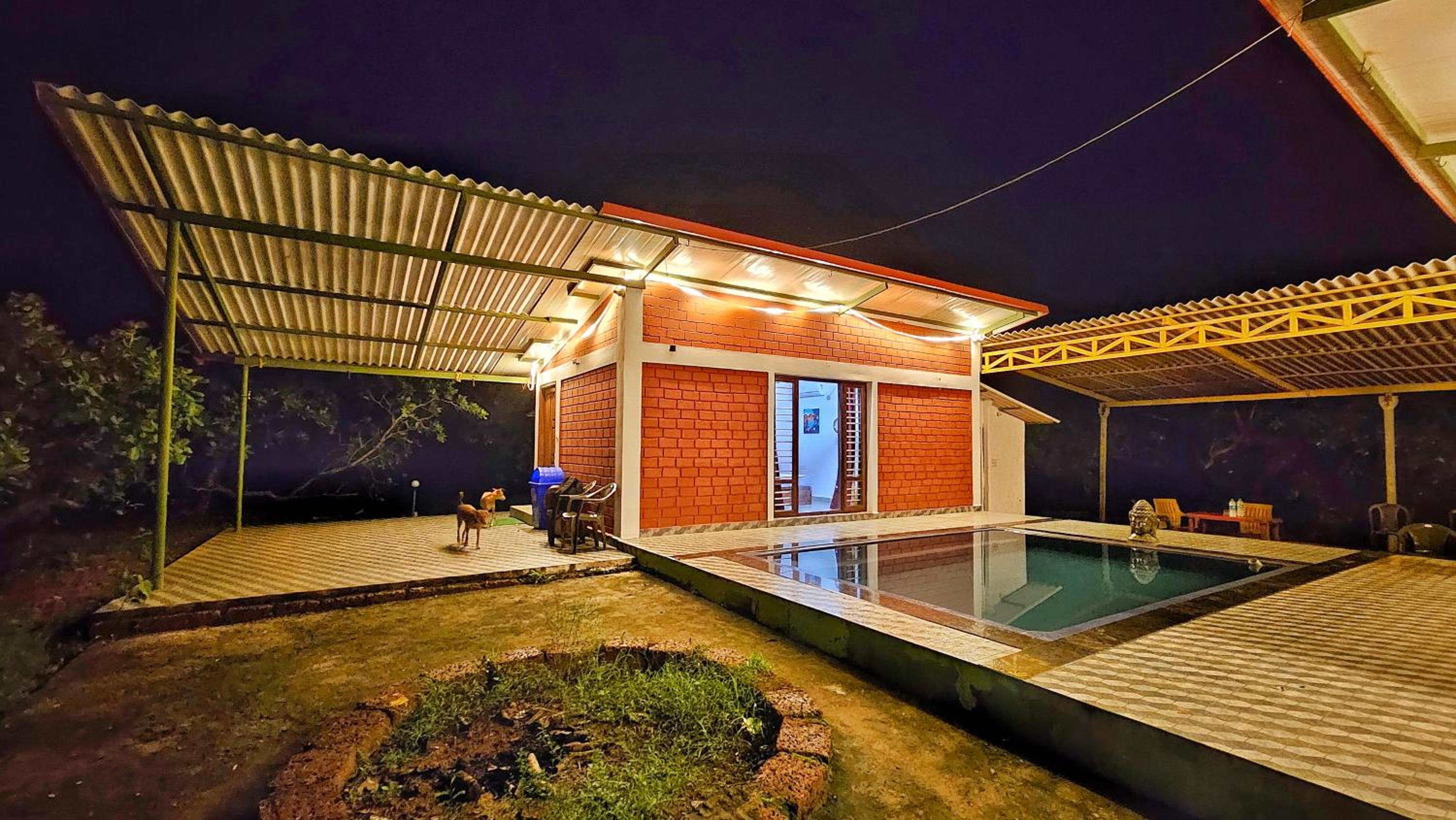 Farmhouse with Pool - Kalavady Farmstay