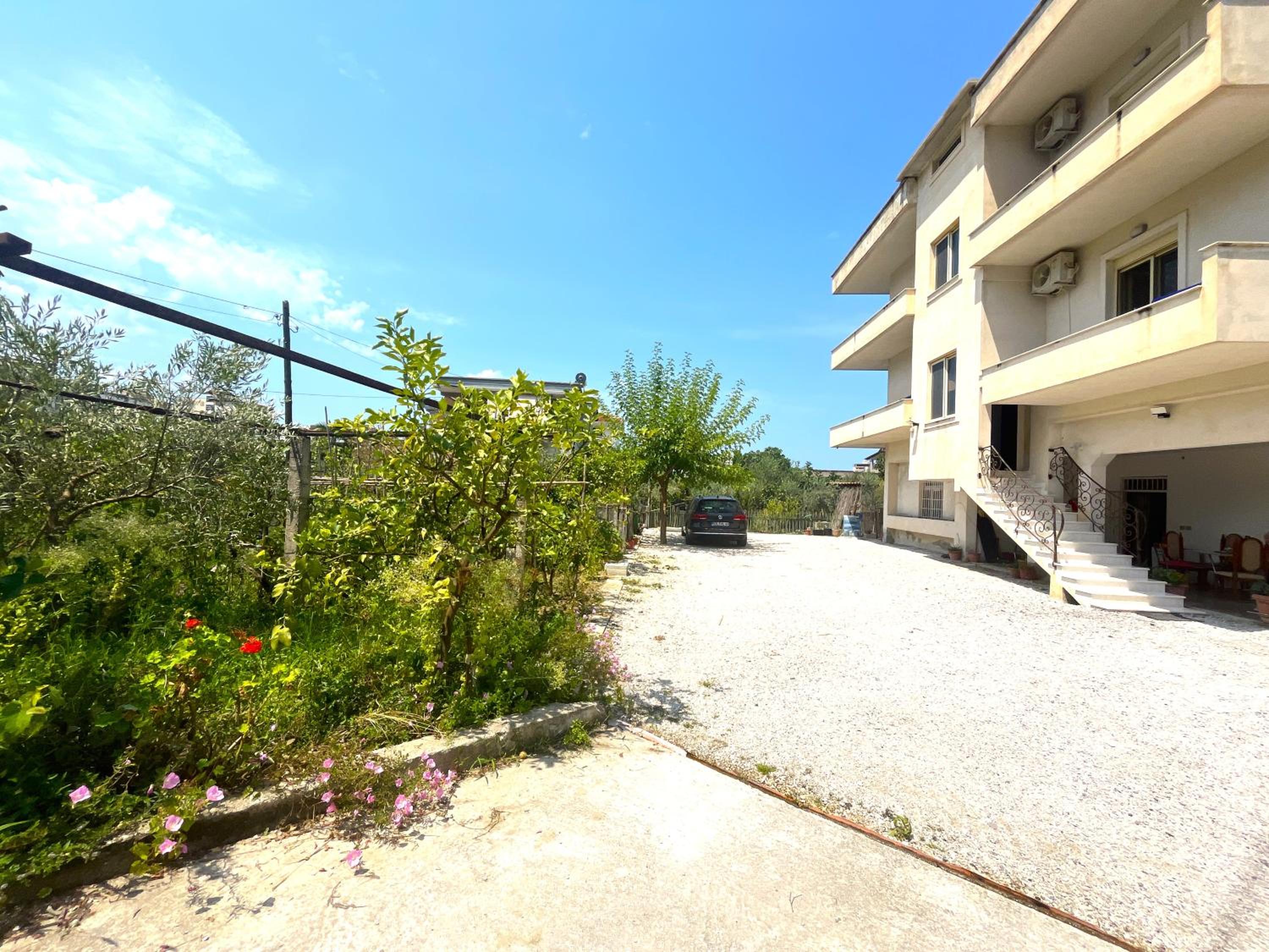 Vila 4 Stinet