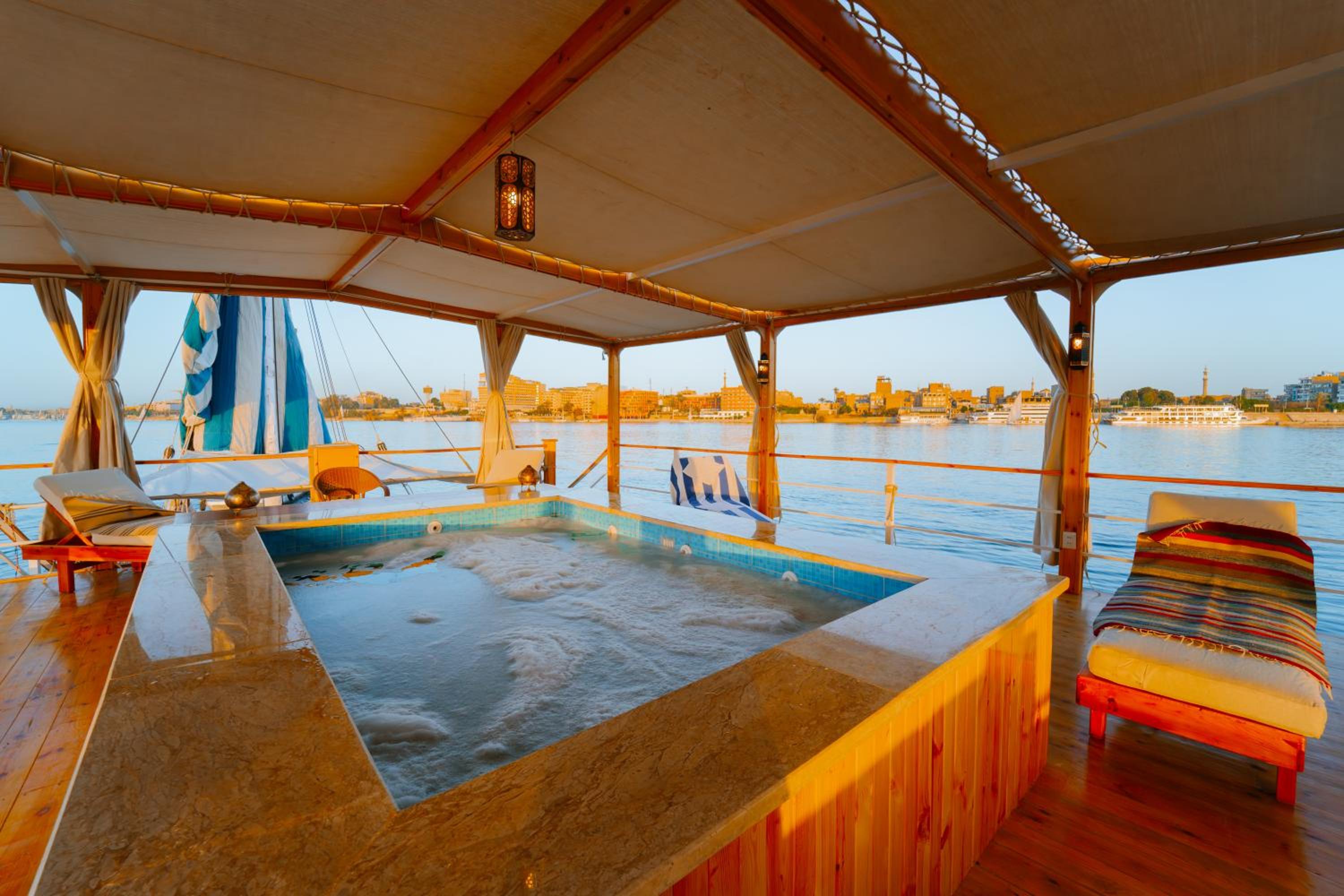 Turquoise Dahabiya , 3,4,7 nights sailing between Luxor and Aswan view 4