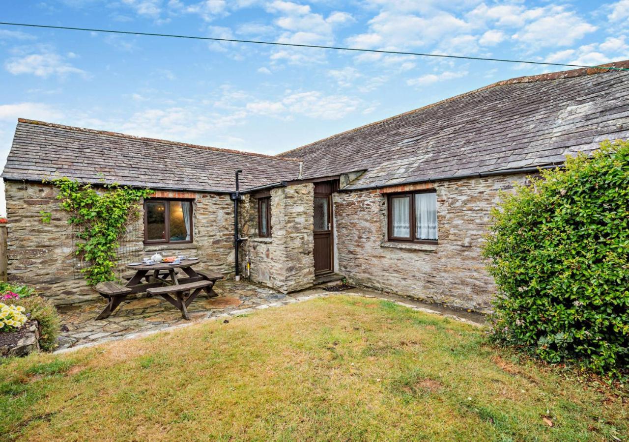 2 Bed in Padstow oc-w3658