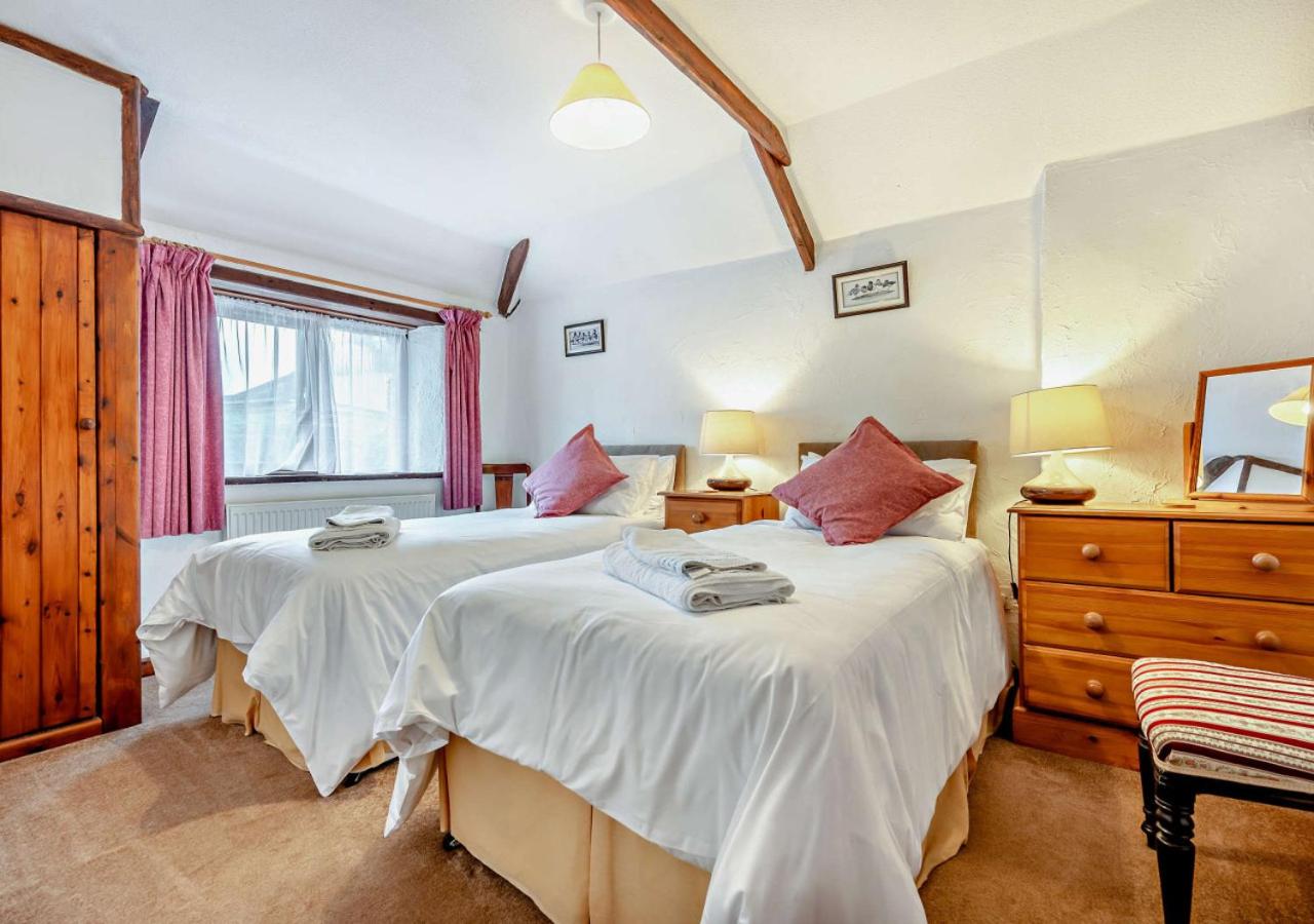 2 Bed in Padstow oc-w3658