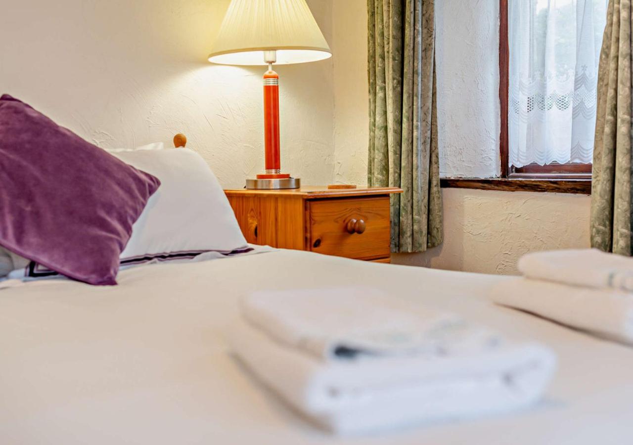 2 Bed in Padstow oc-w3658